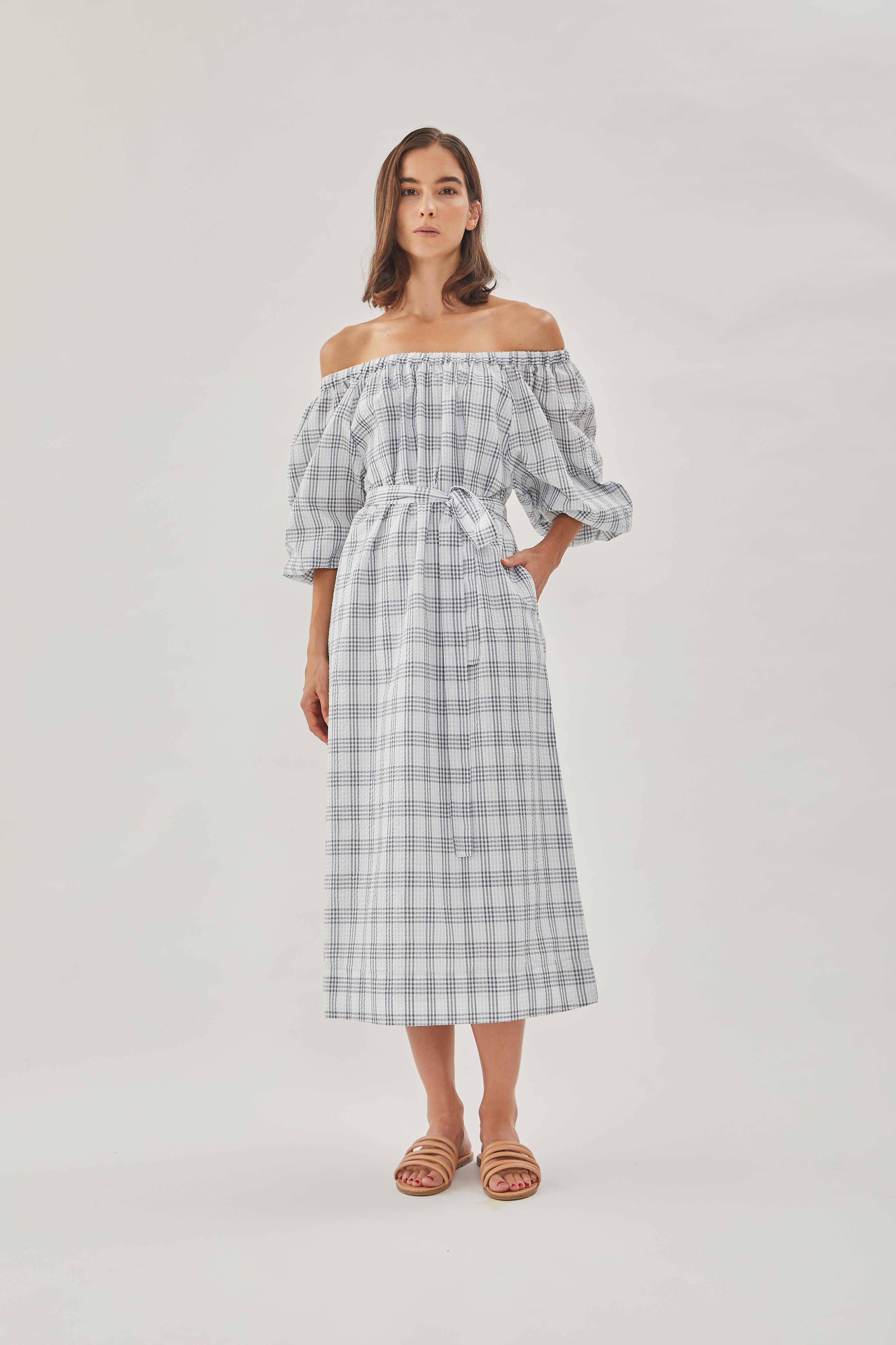 Seersucker Gathered Midi Dress in Mist