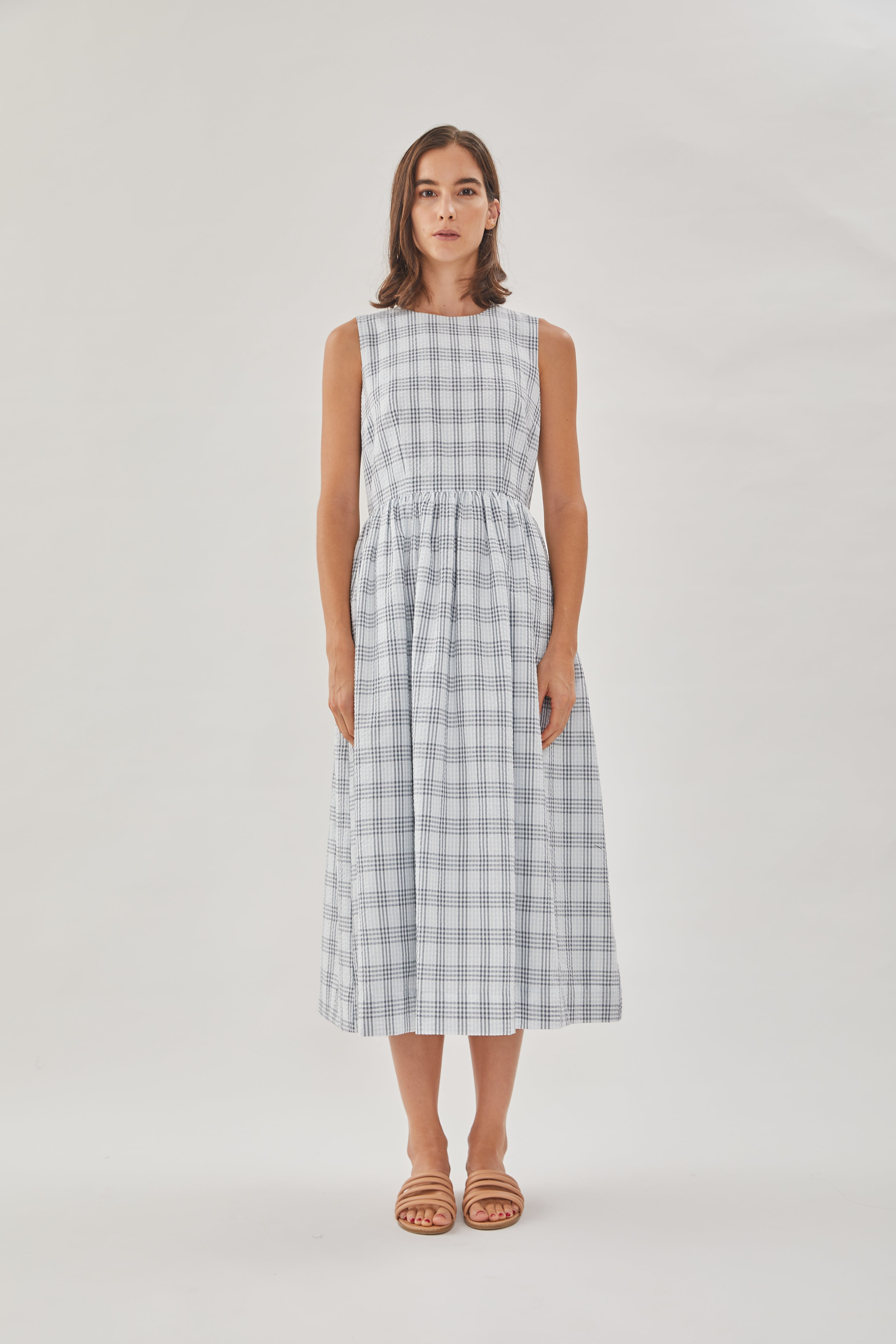 Seersucker Sleeveless Gathered Dress in Mist