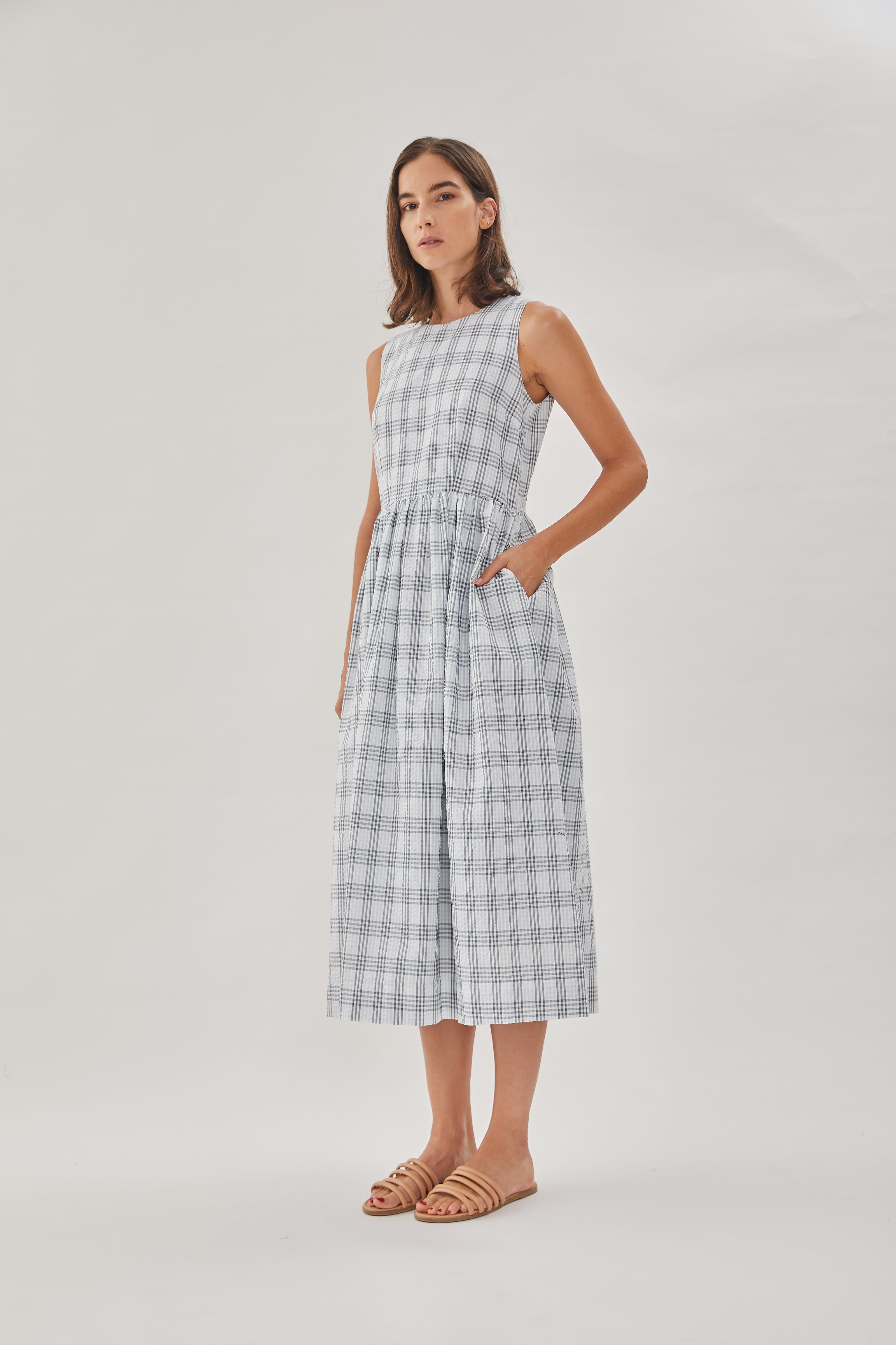 Seersucker Sleeveless Gathered Dress in Mist