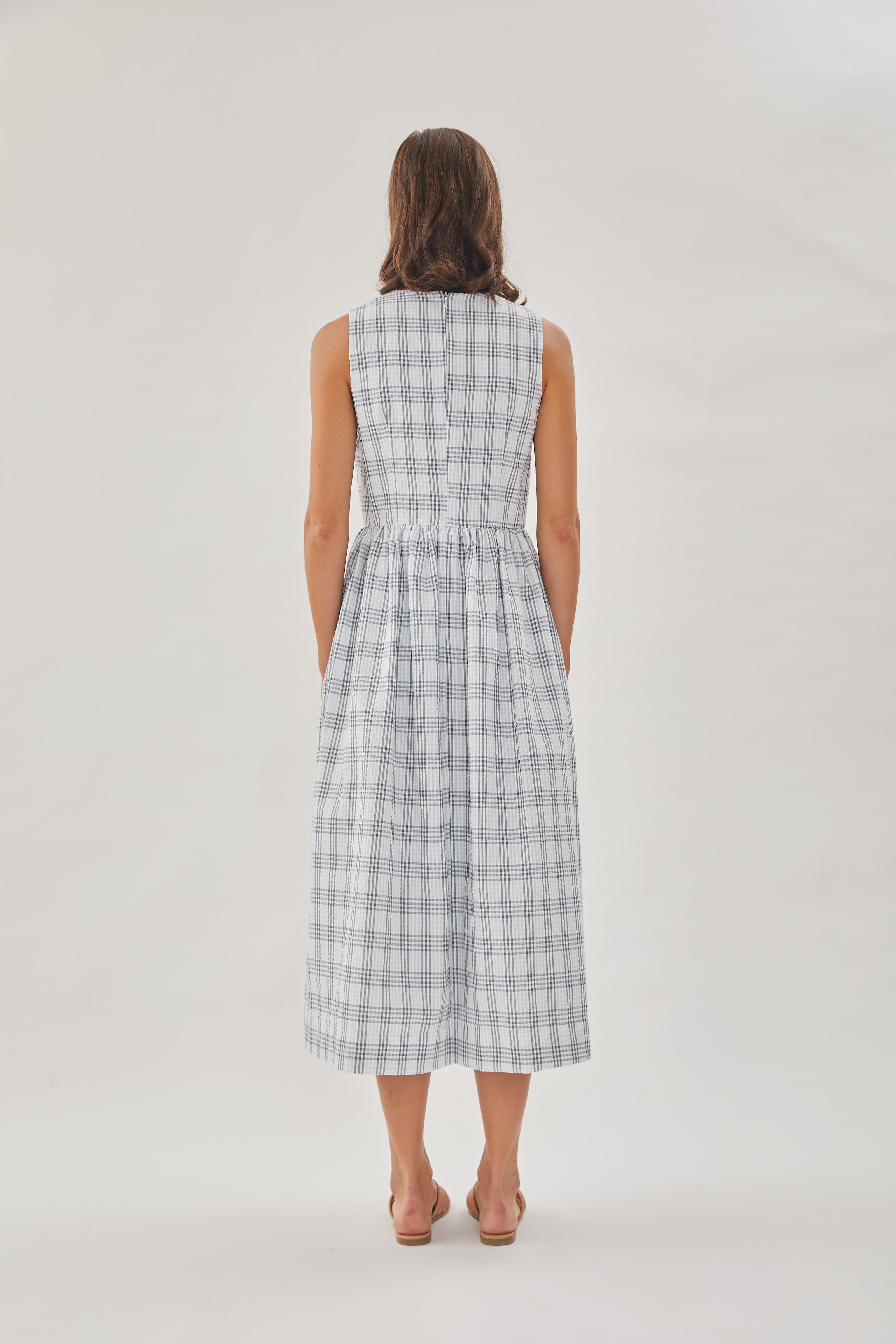 Seersucker Sleeveless Gathered Dress in Mist