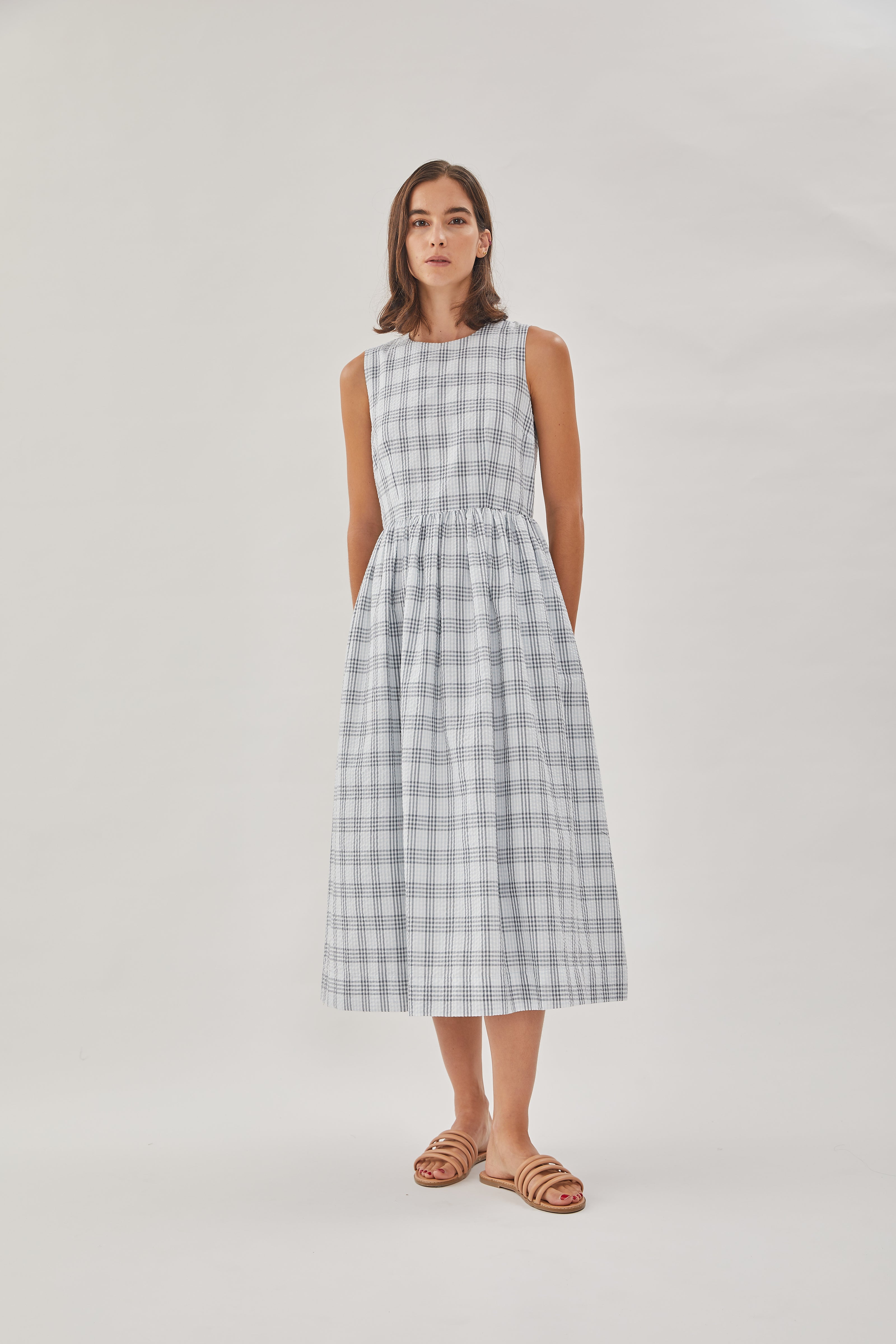 Seersucker Sleeveless Gathered Dress in Mist