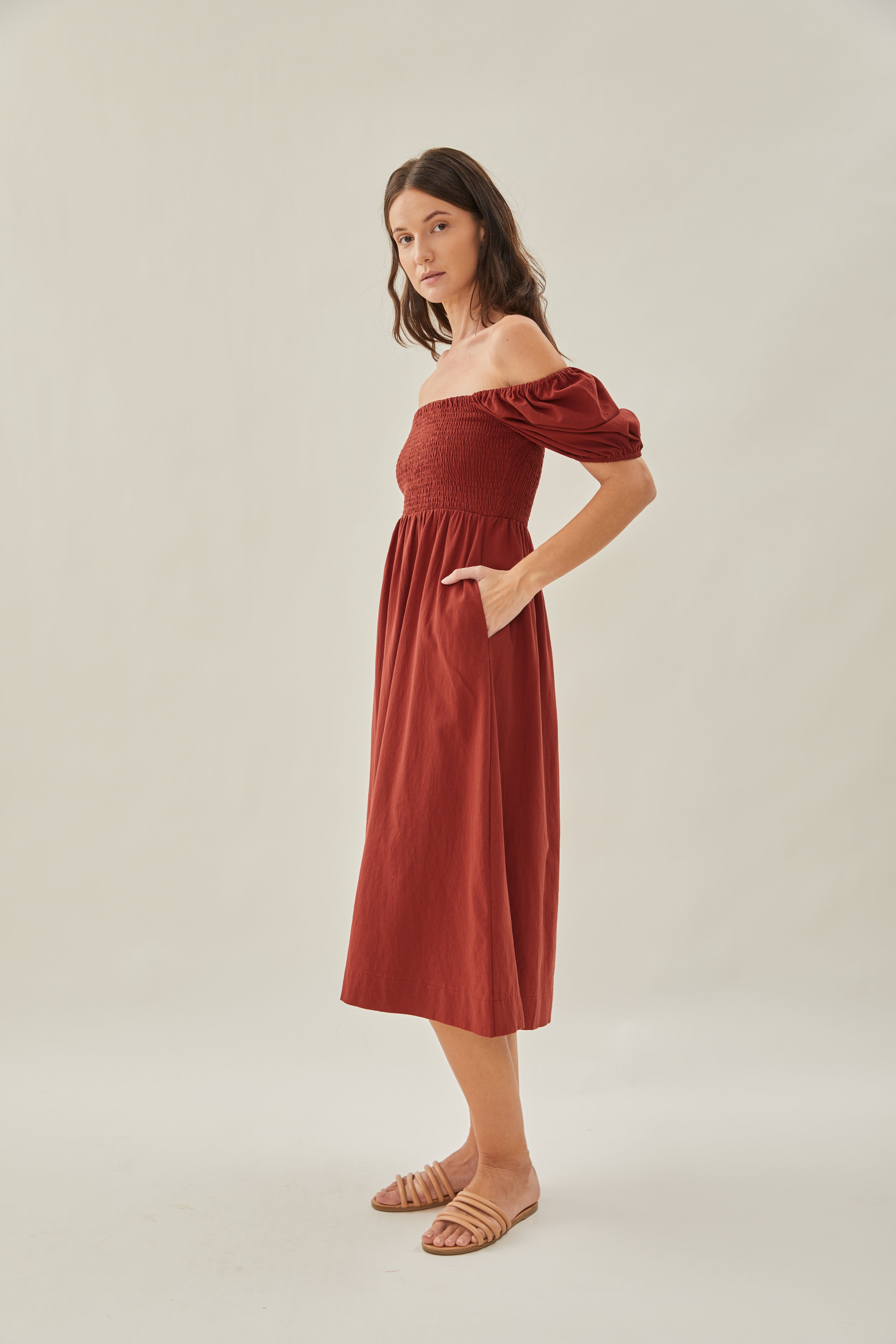 Puffed Sleeved Shirred Midi Dress in Sienna