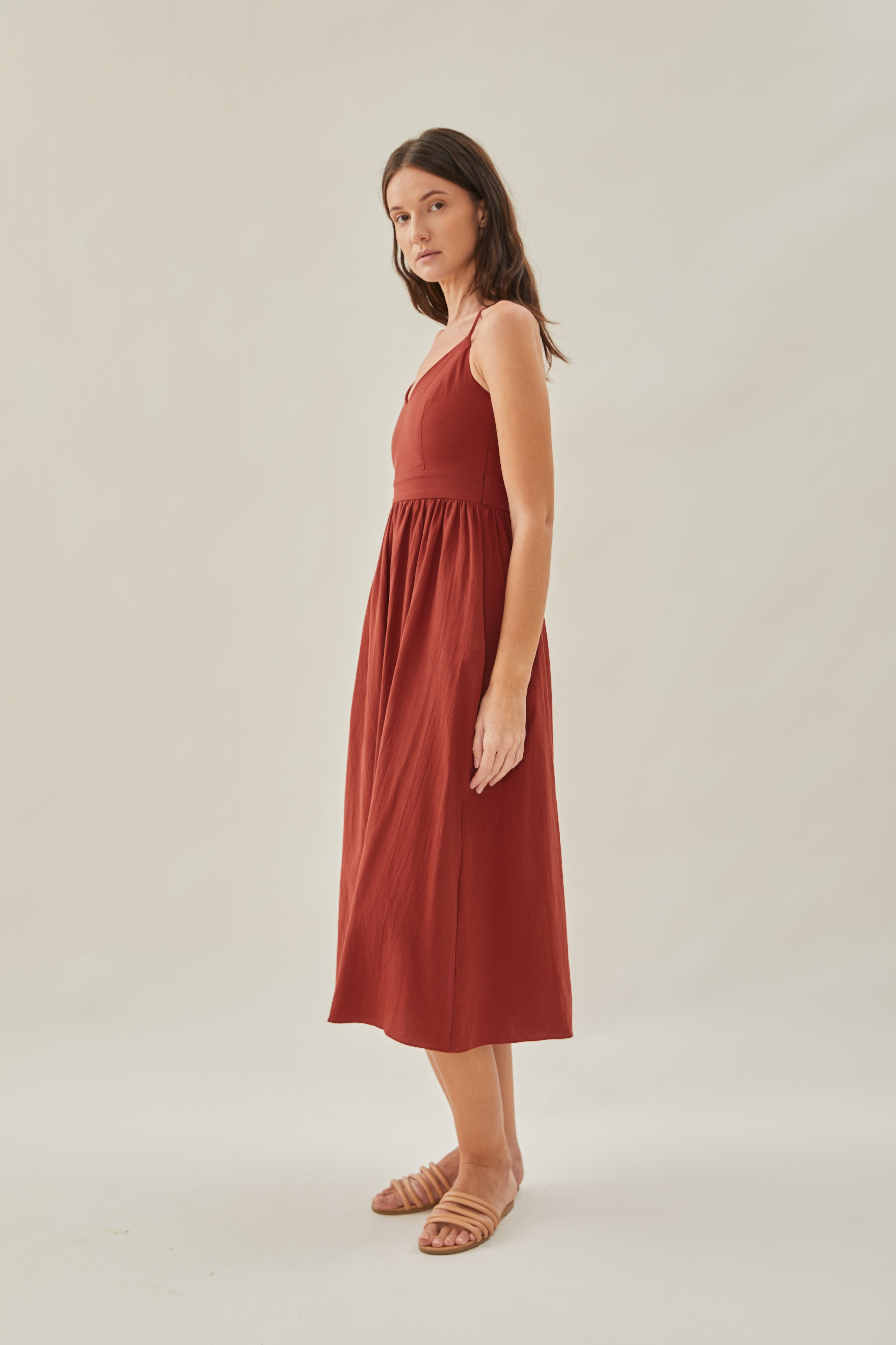 Crossback Cotton Midi Dress in Sienna