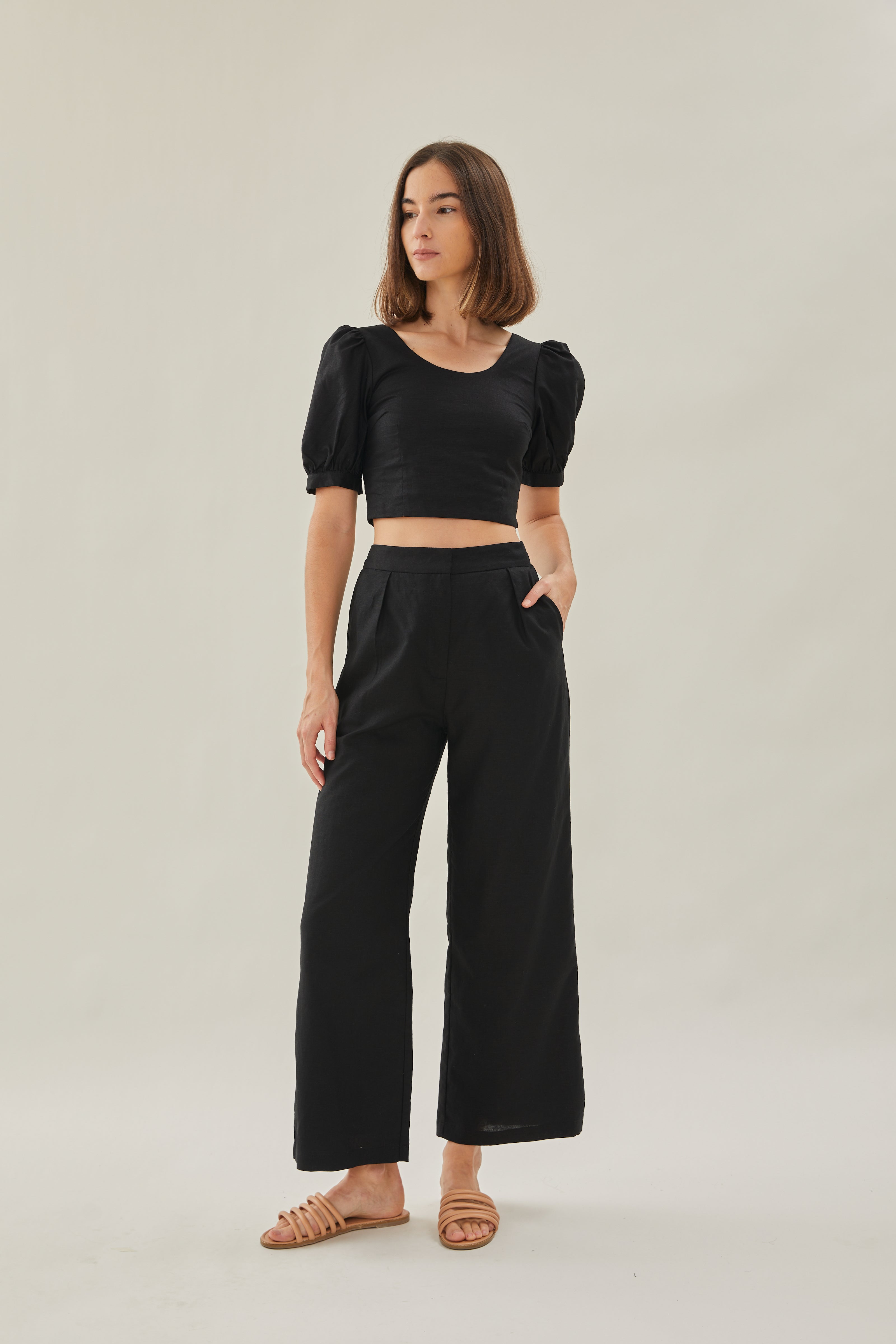 Wide Legged Trousers in Black