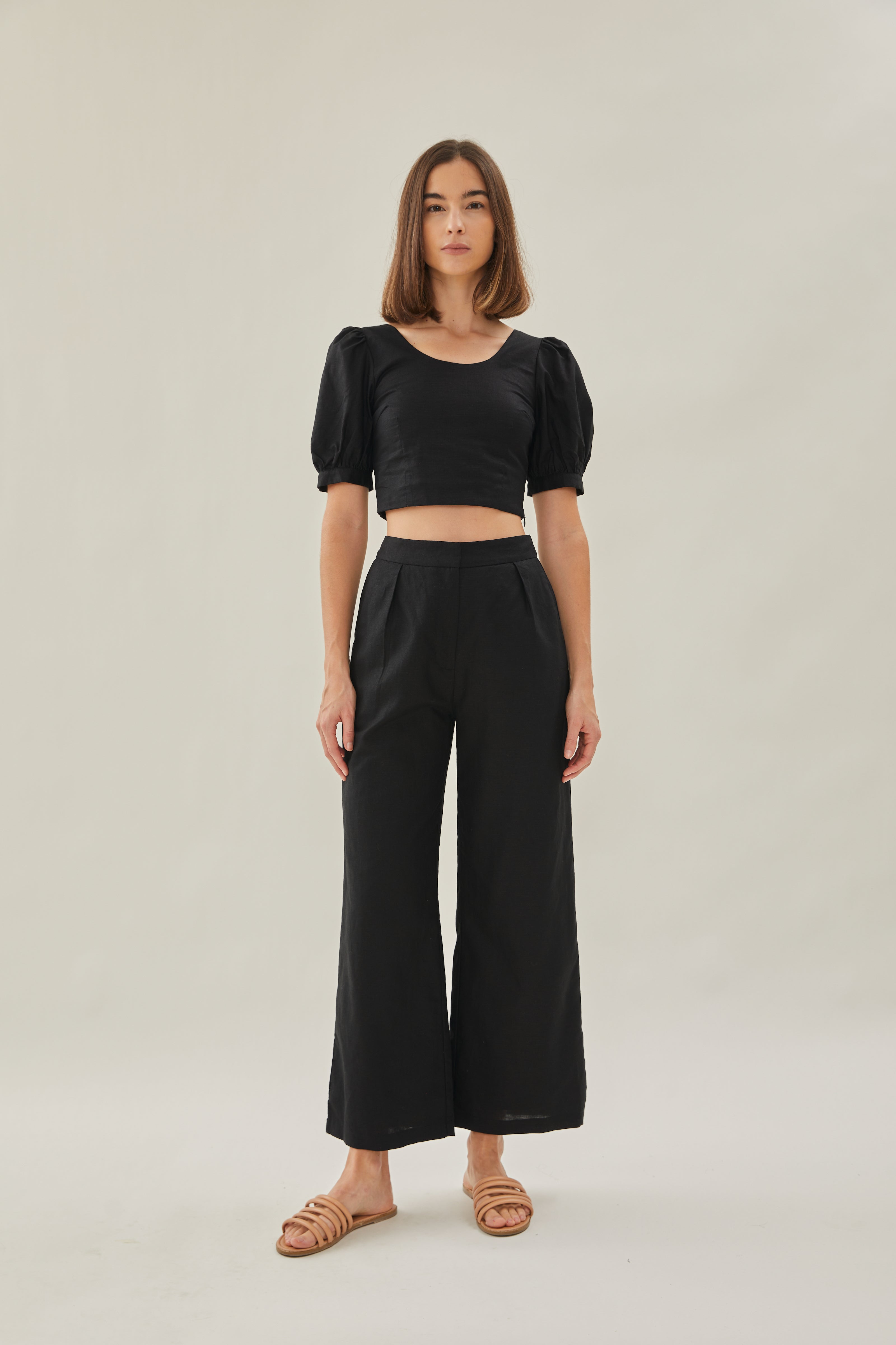 Wide Legged Trousers in Black