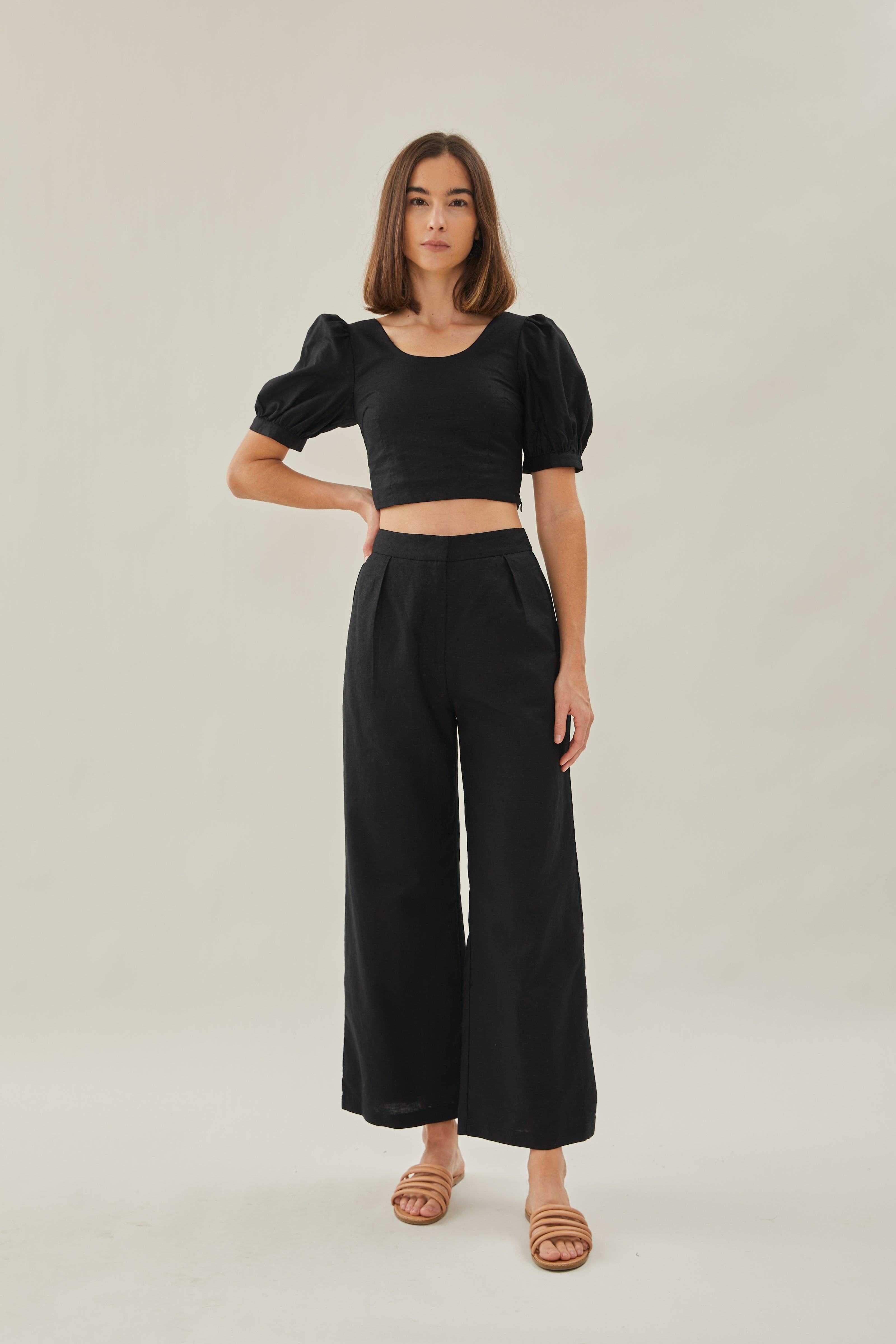 Wide Legged Trousers in Black