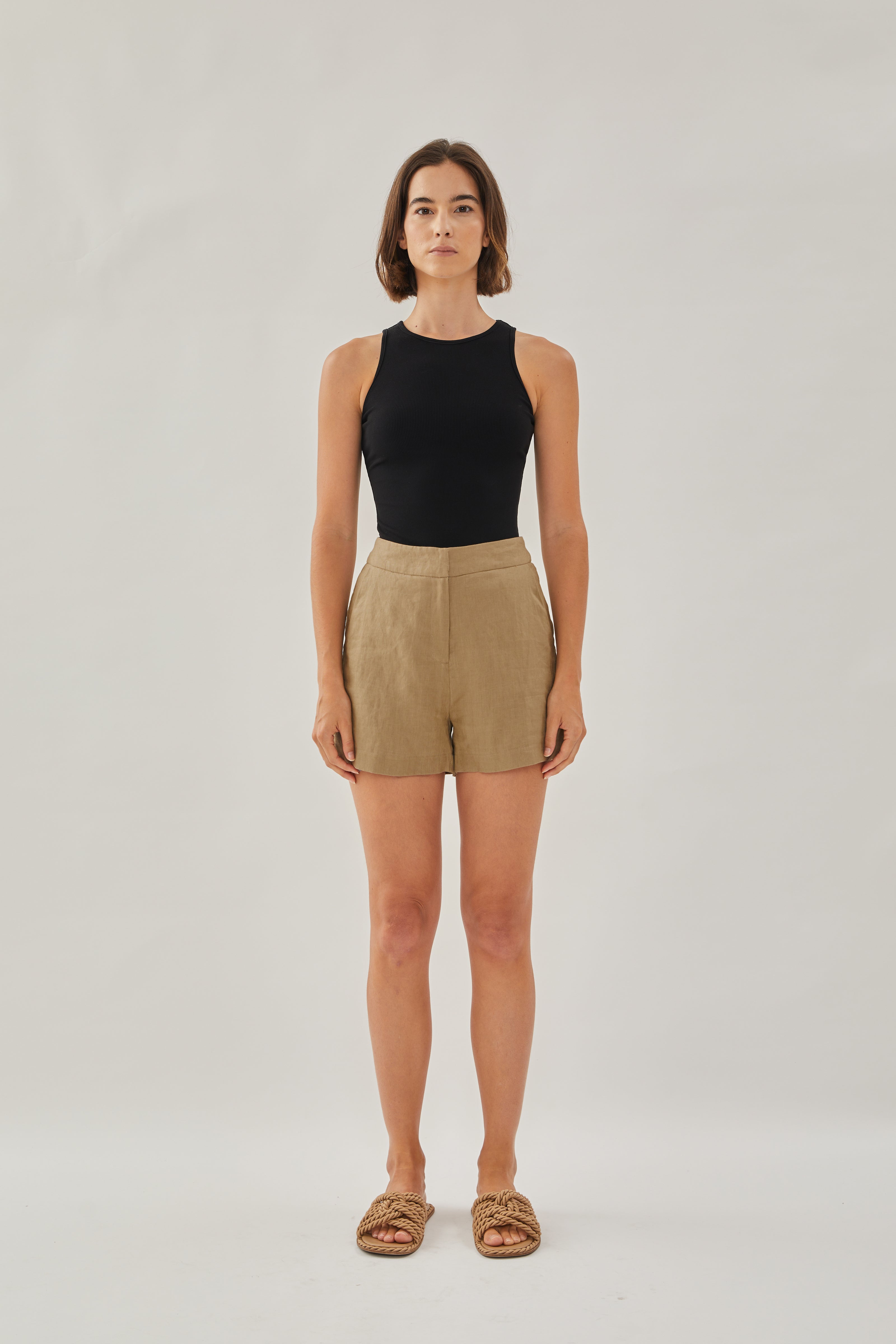 Linen Shorts in Brown