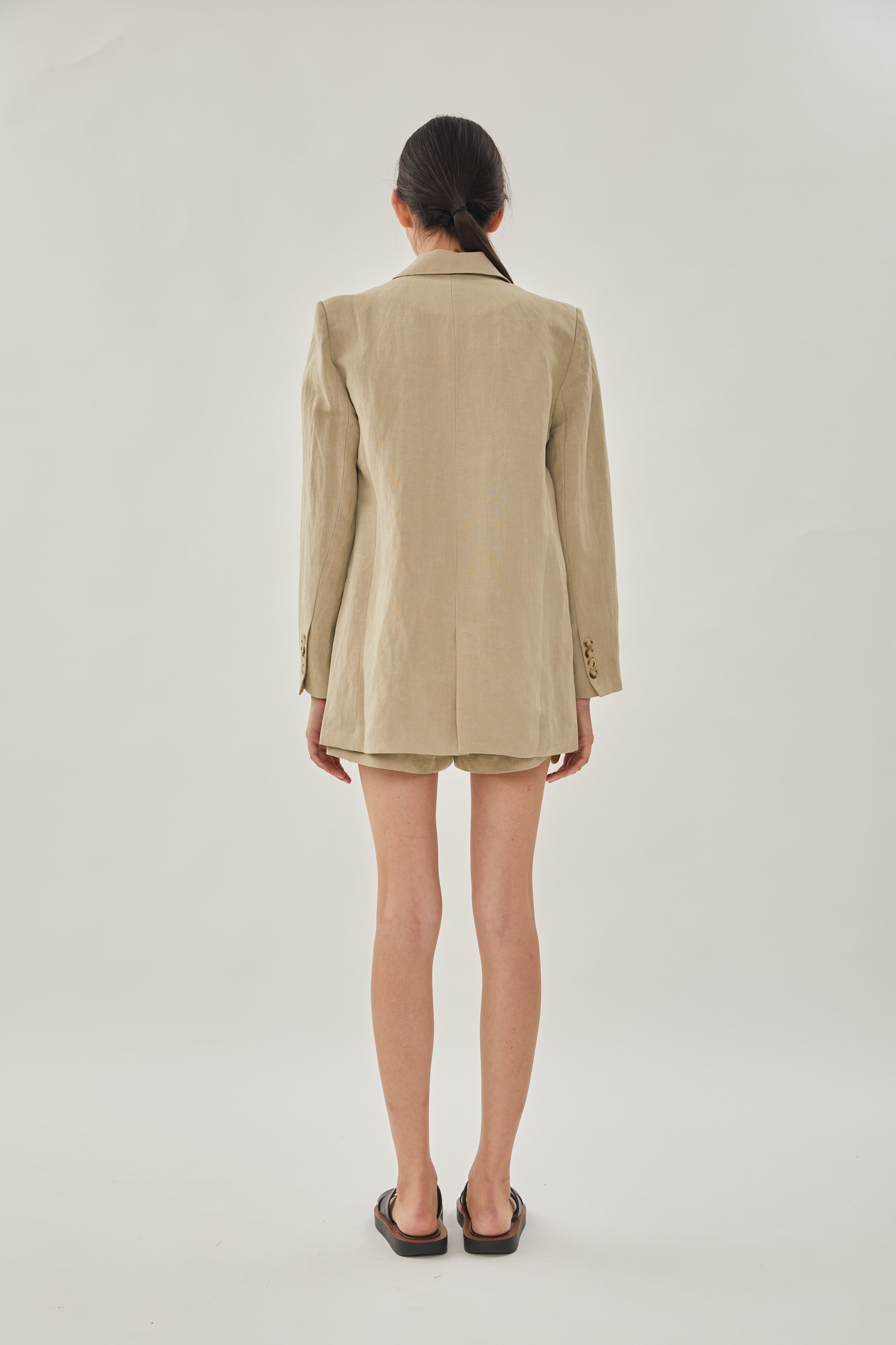 Oversized Linen Blazer in Khaki