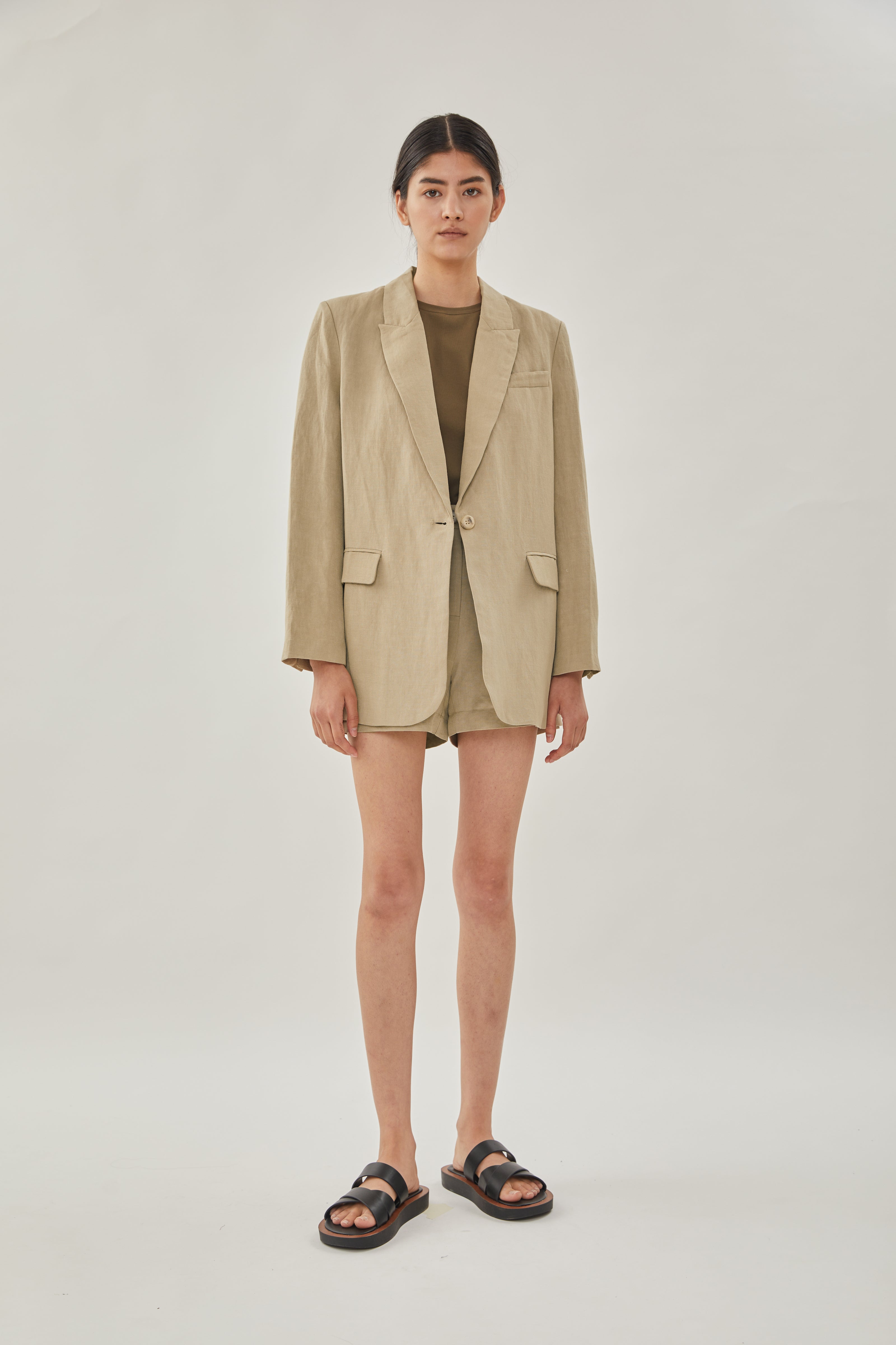 Oversized Linen Blazer in Khaki