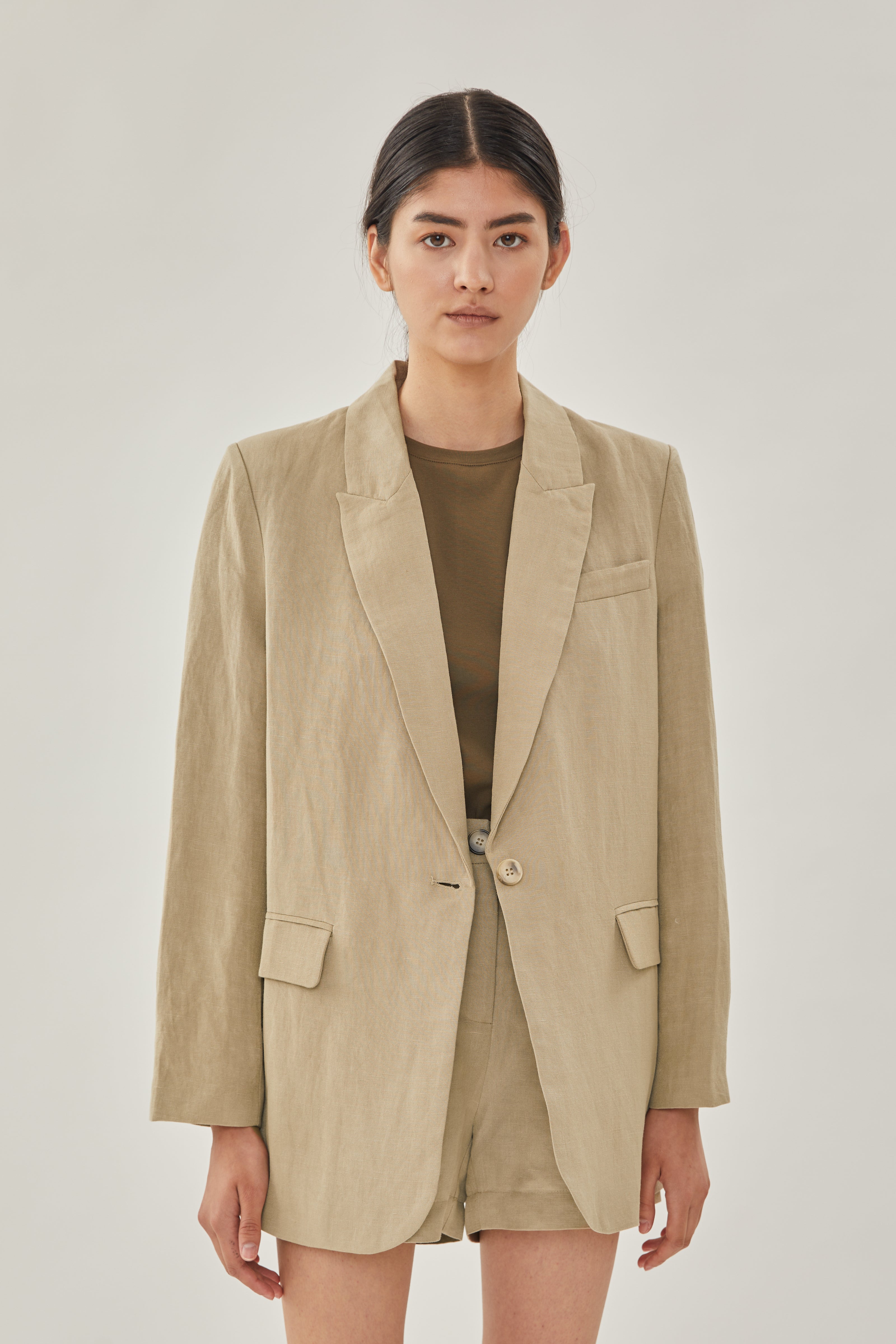 Oversized Linen Blazer in Khaki