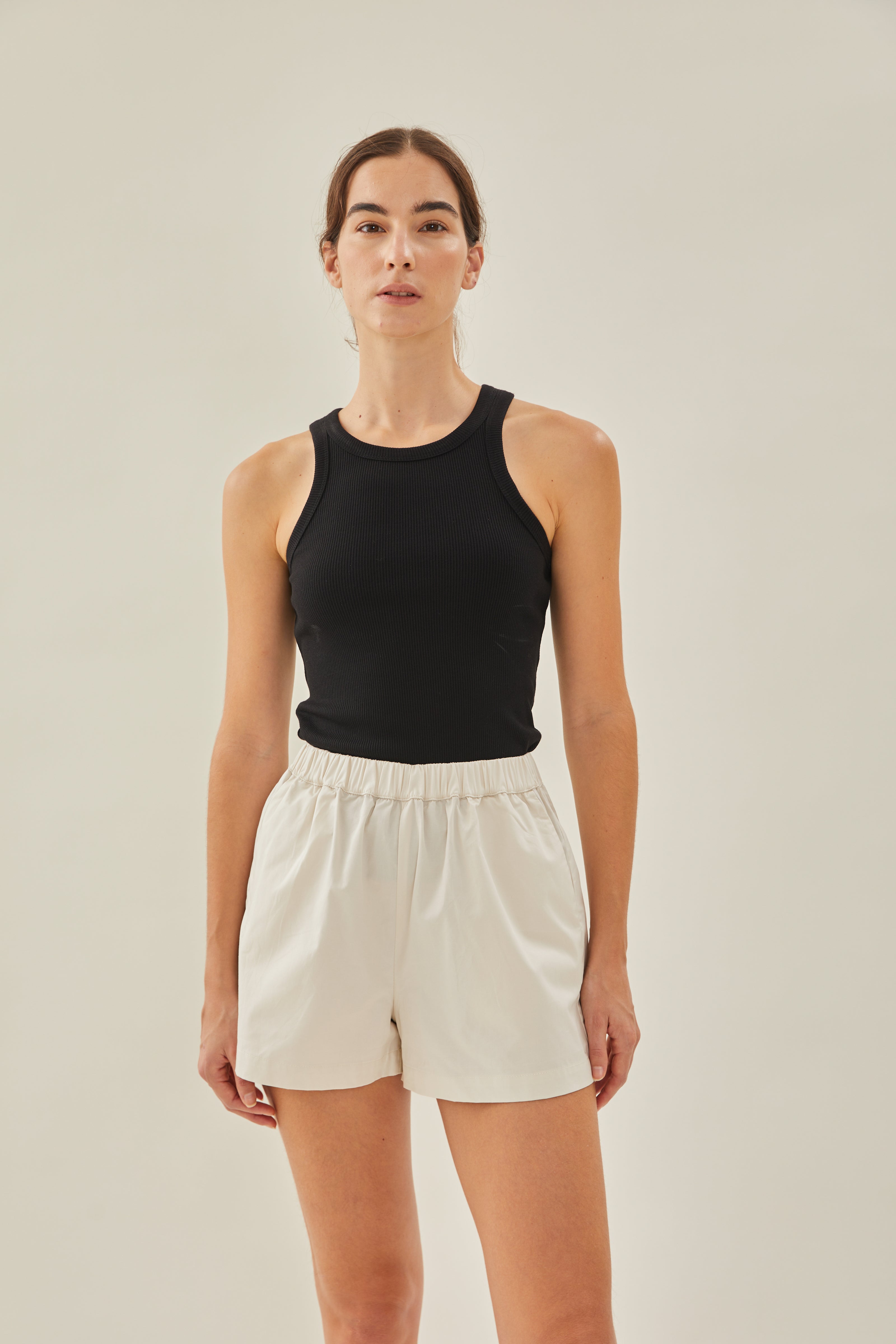 STUDIOS Relaxed Shorts in Chalk