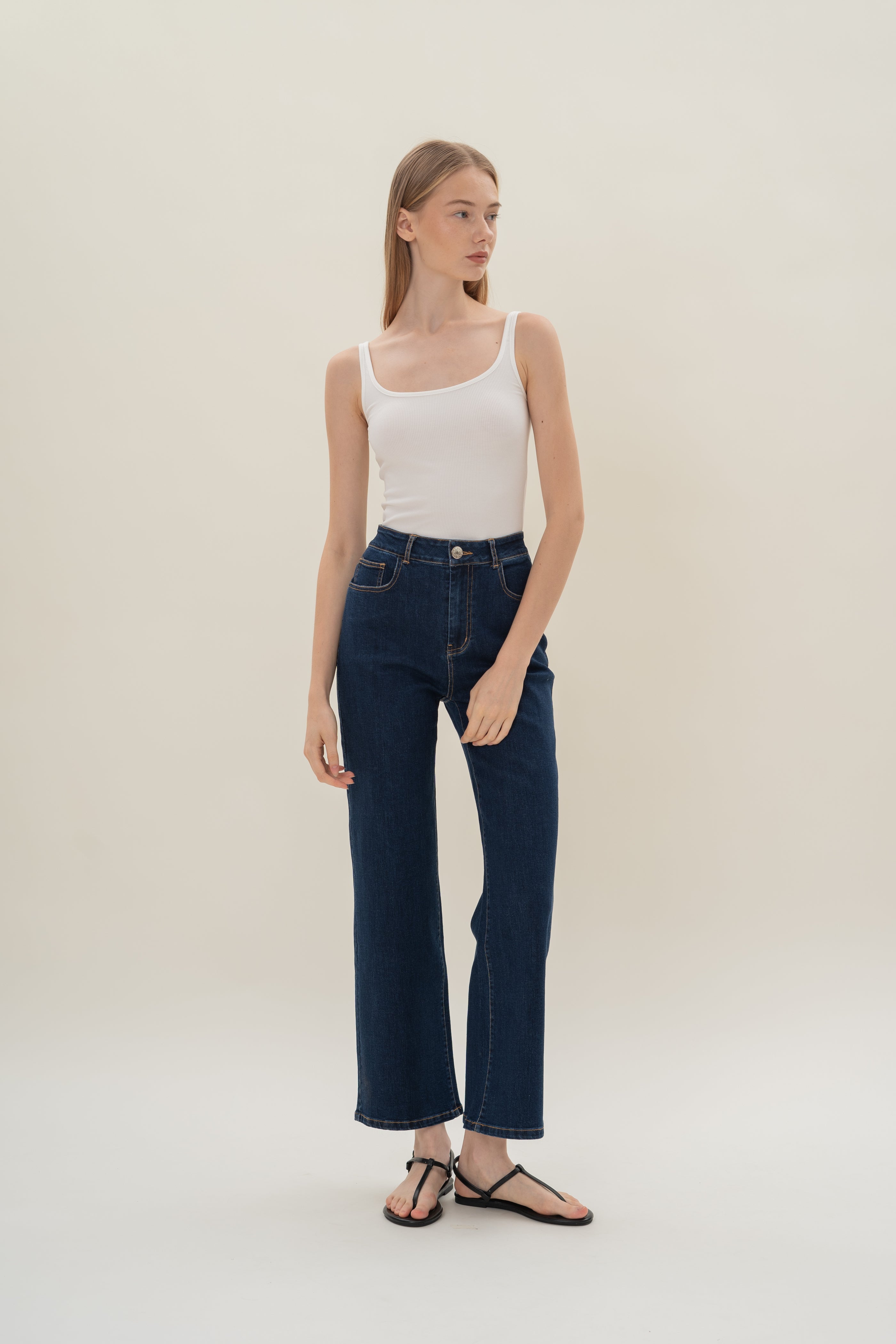 Studios Classic Straight Cut Stretch Jeans in Dark Wash