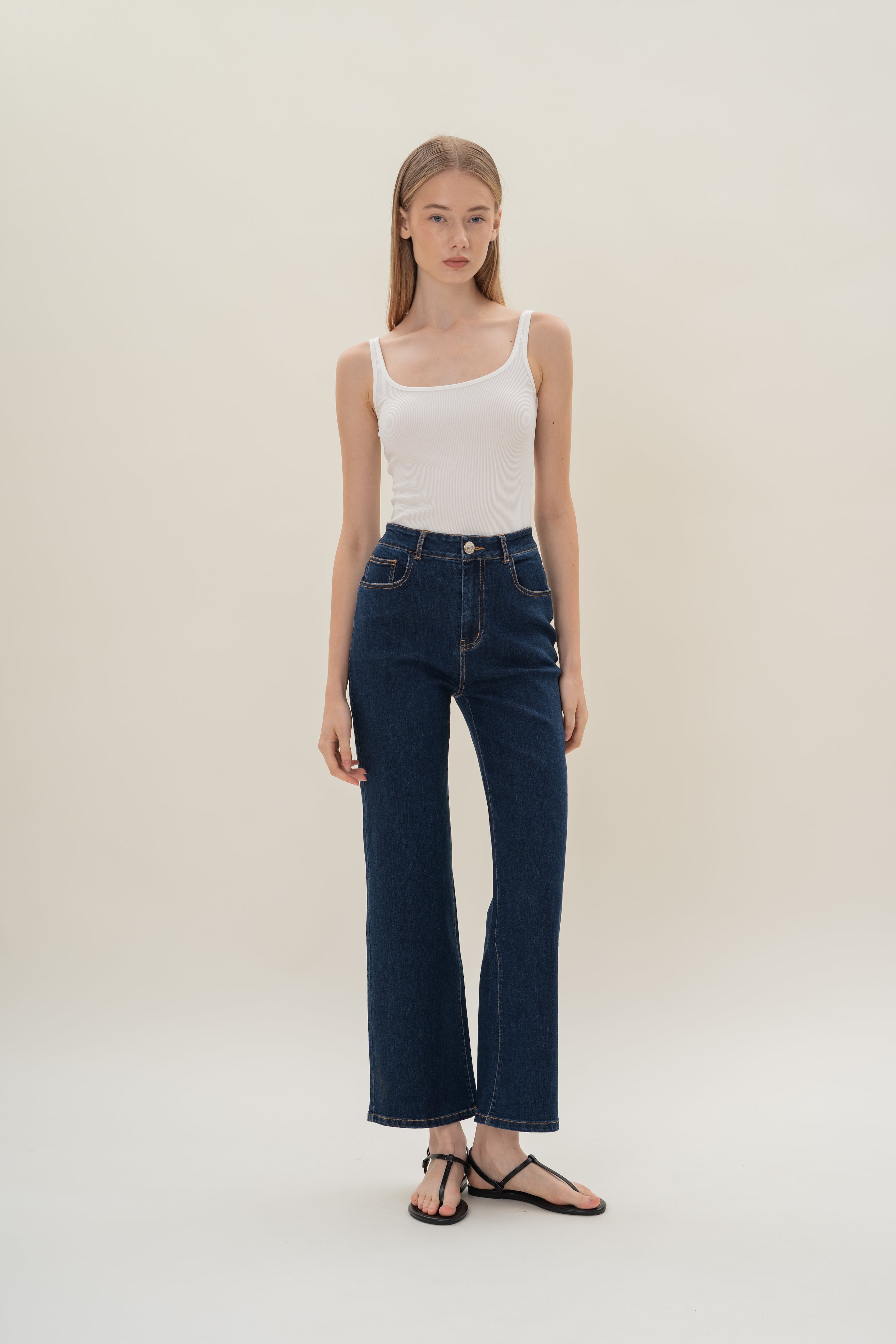 Studios Classic Straight Cut Stretch Jeans in Dark Wash