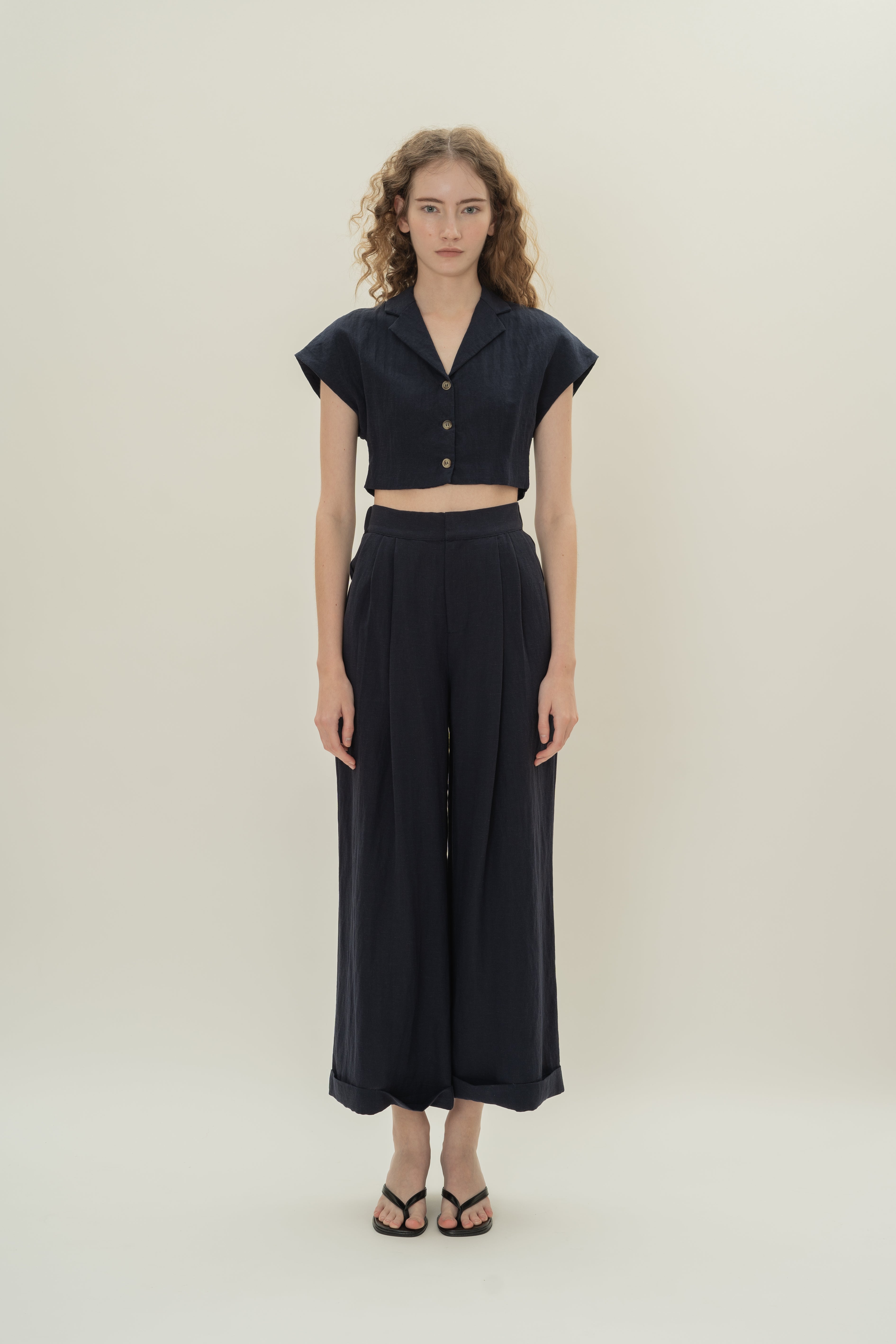 Cropped Shirt With Lapel Collar in Dark Navy