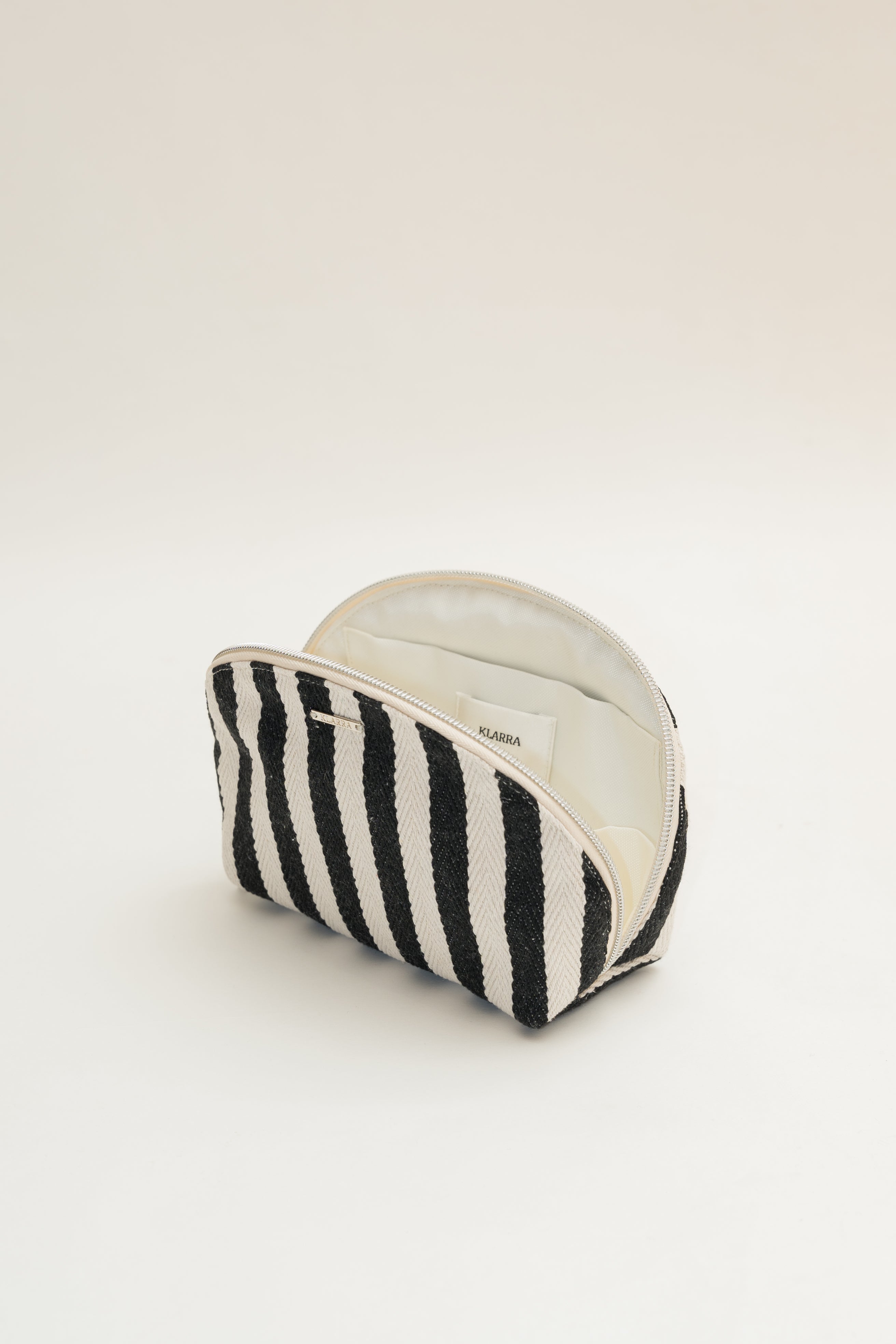 Round Pouch in Stripe