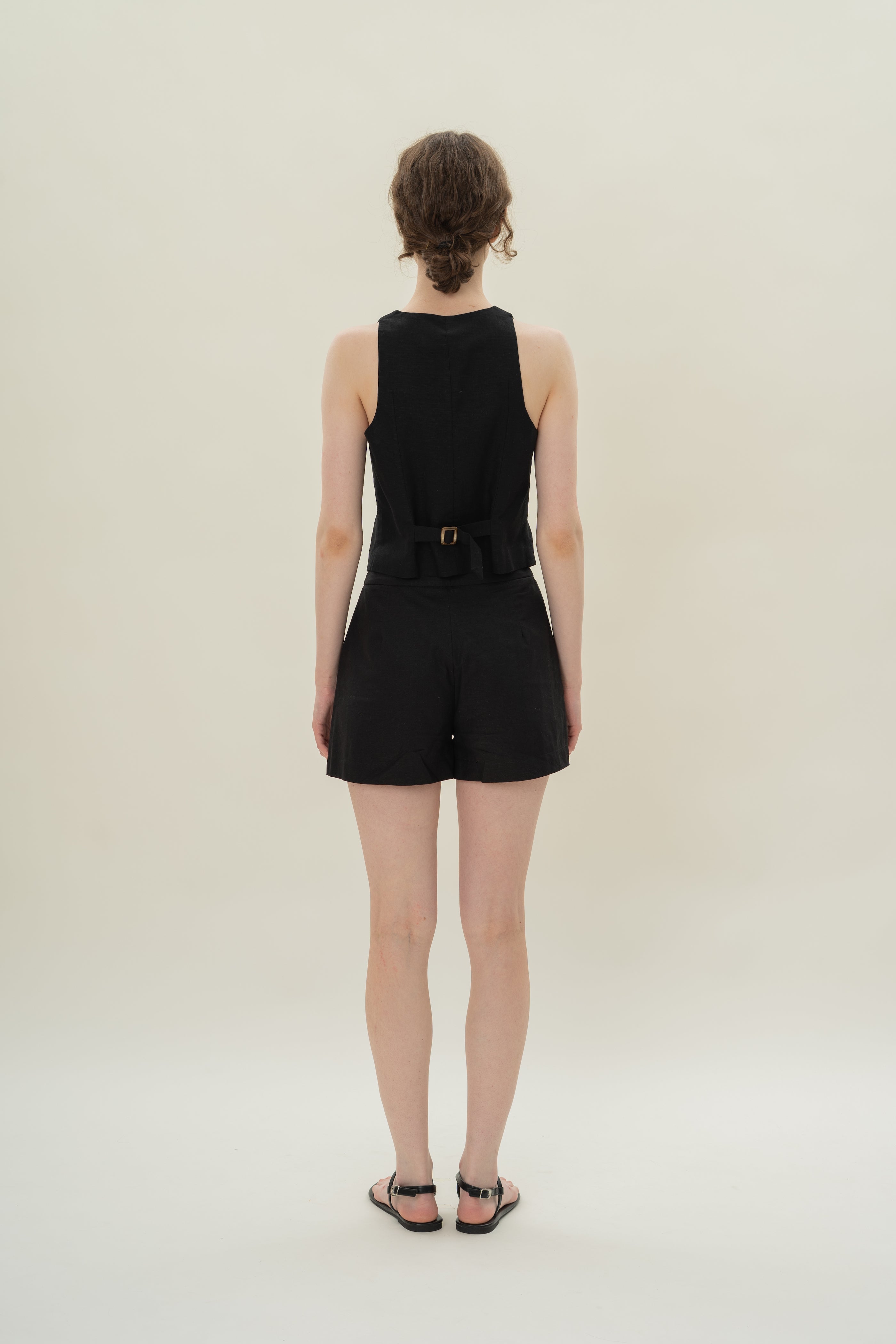 Relaxed Textured Linen Shorts in Black