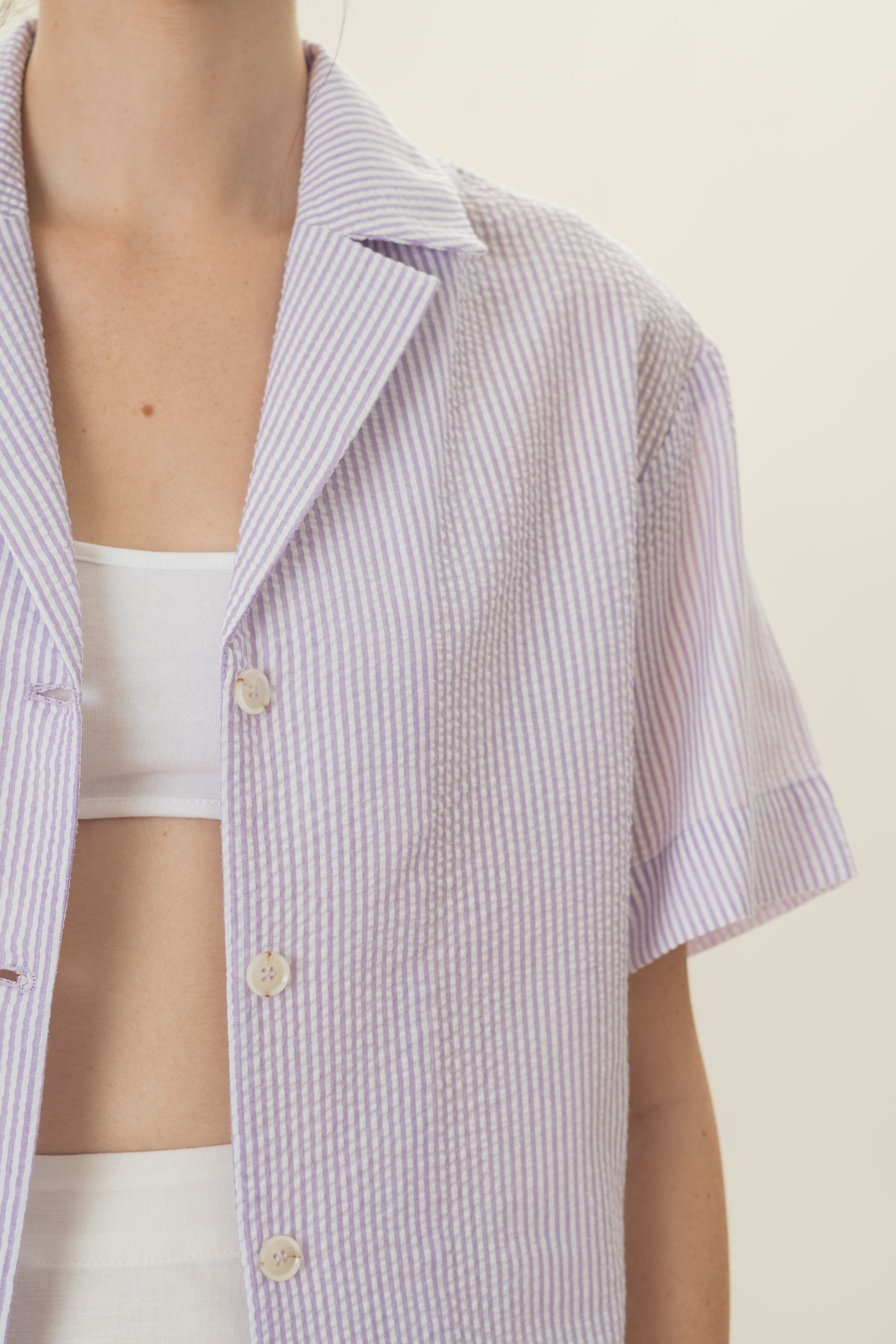 Cruise Short Sleeved Shirt in Seersucker Orchid Stripes