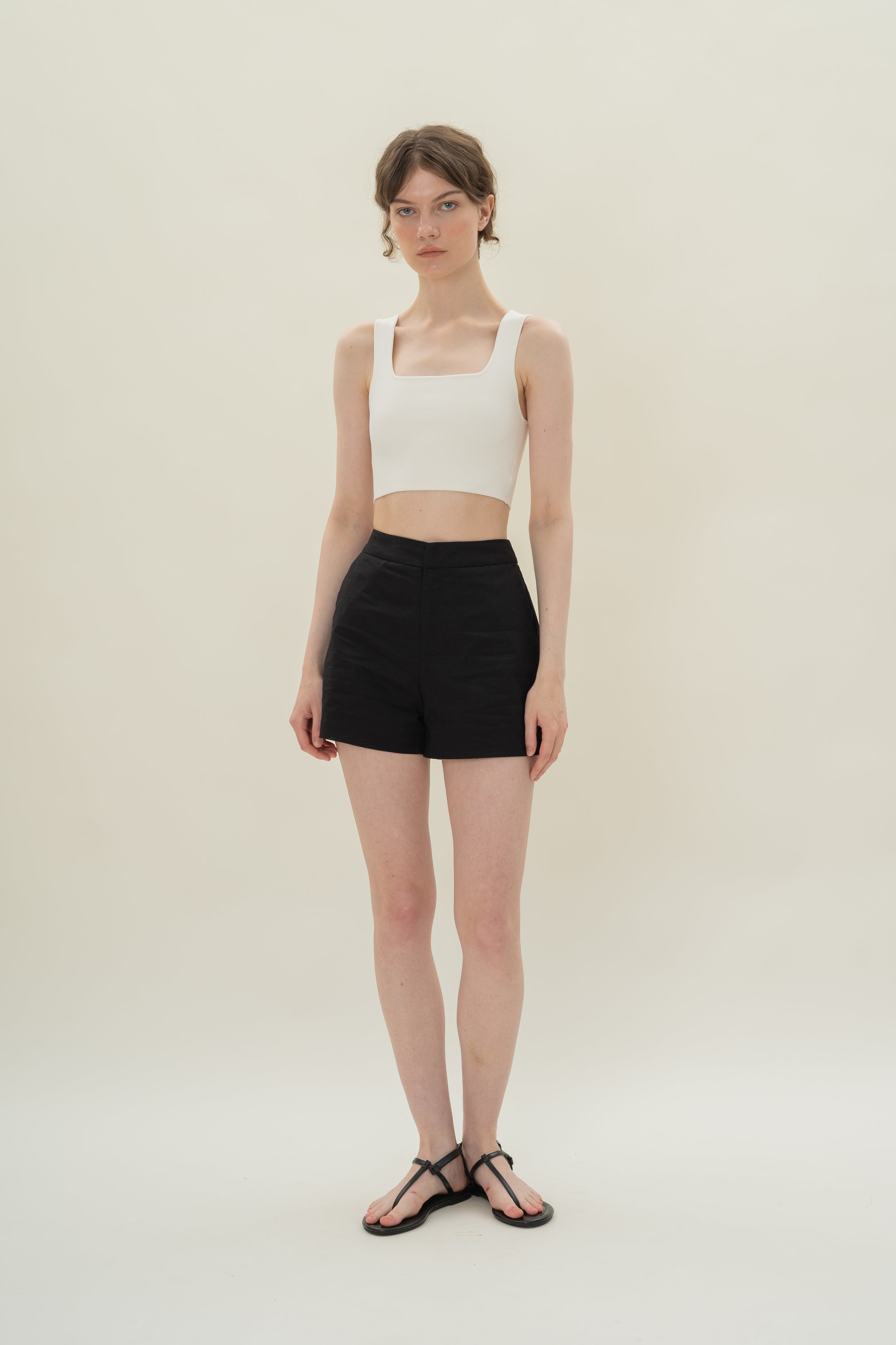 Relaxed Textured Linen Shorts in Black