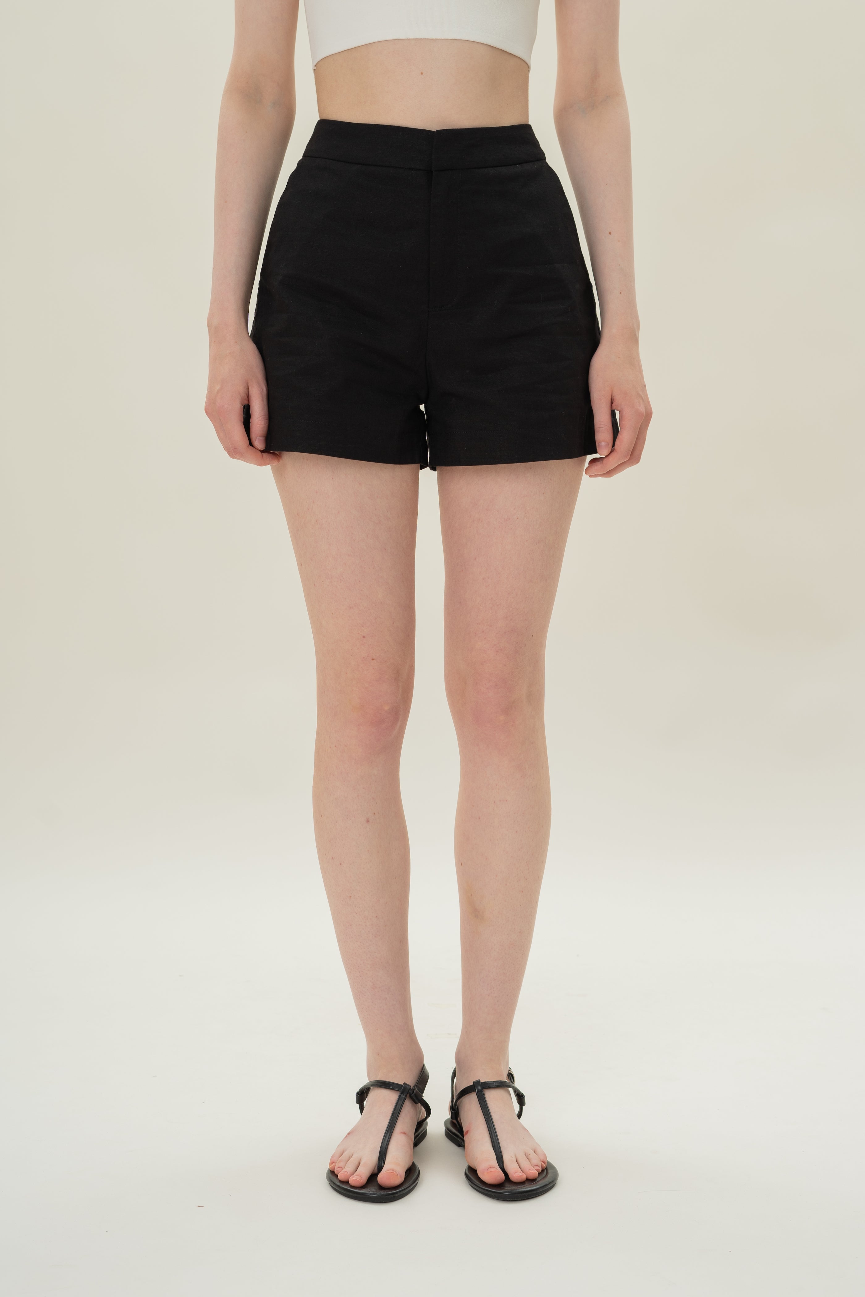 Relaxed Textured Linen Shorts in Black