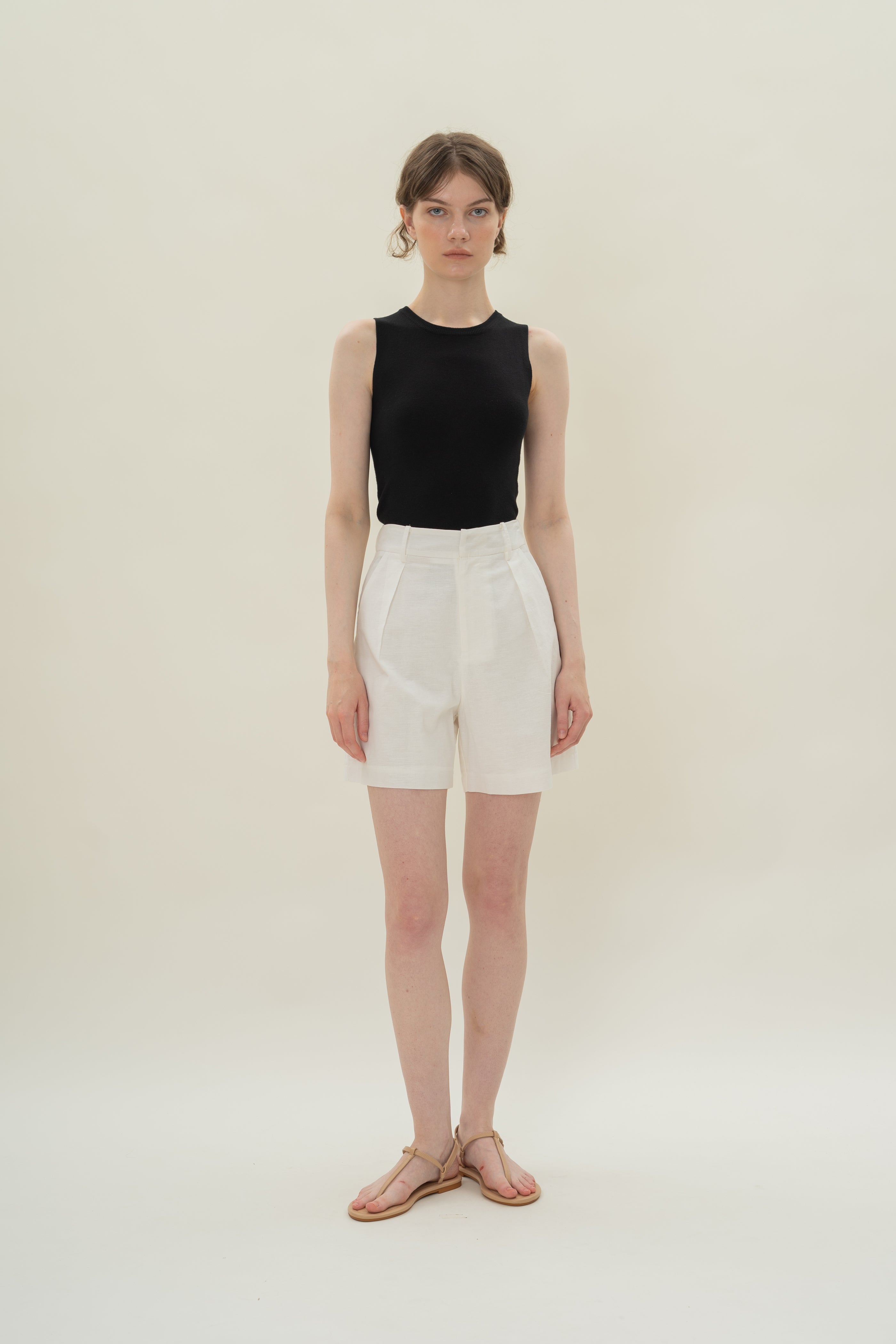 Pleated Linen Long Shorts in White