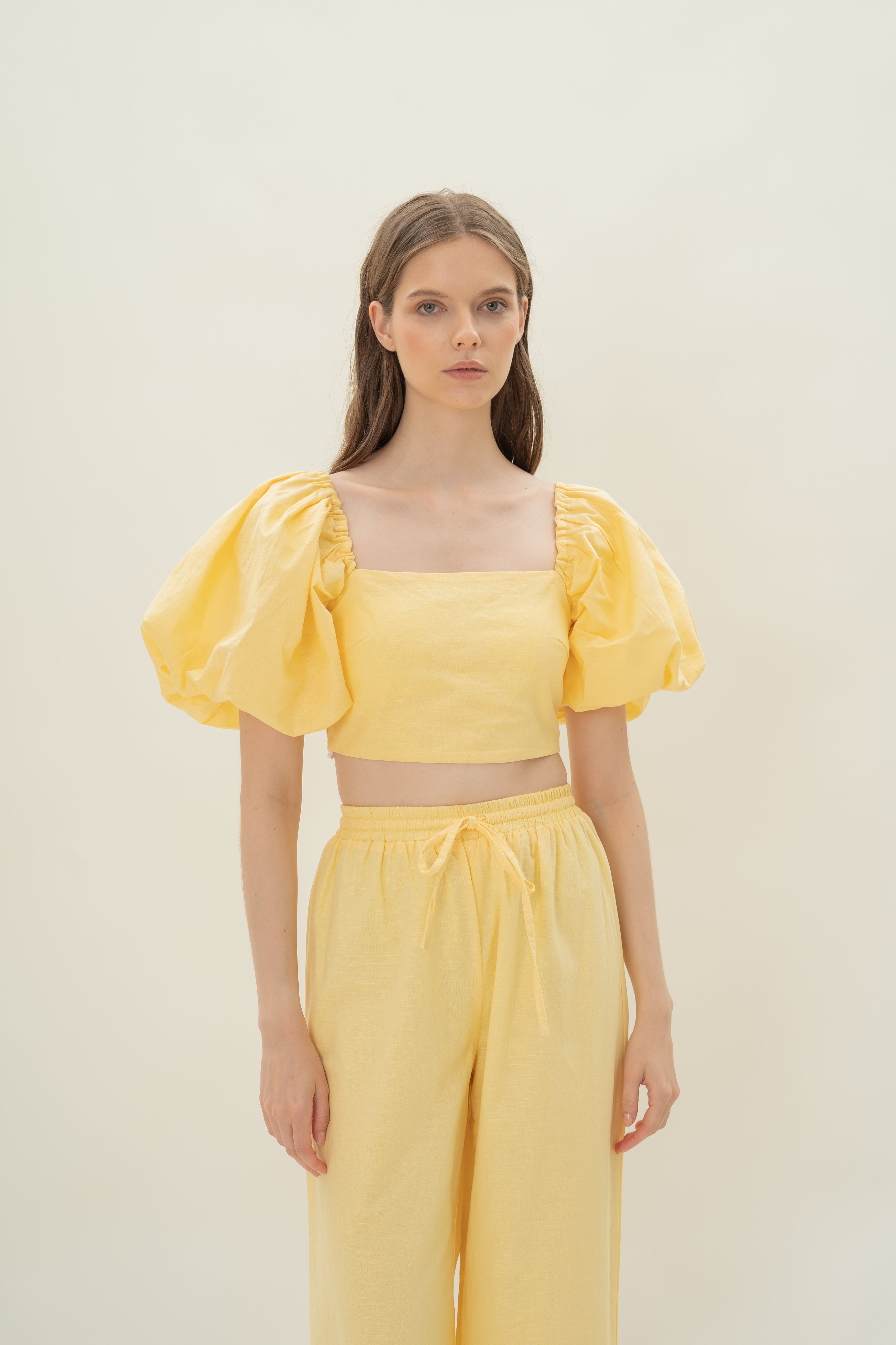 Lined Puffed Sleeve Padded Top in Lemon