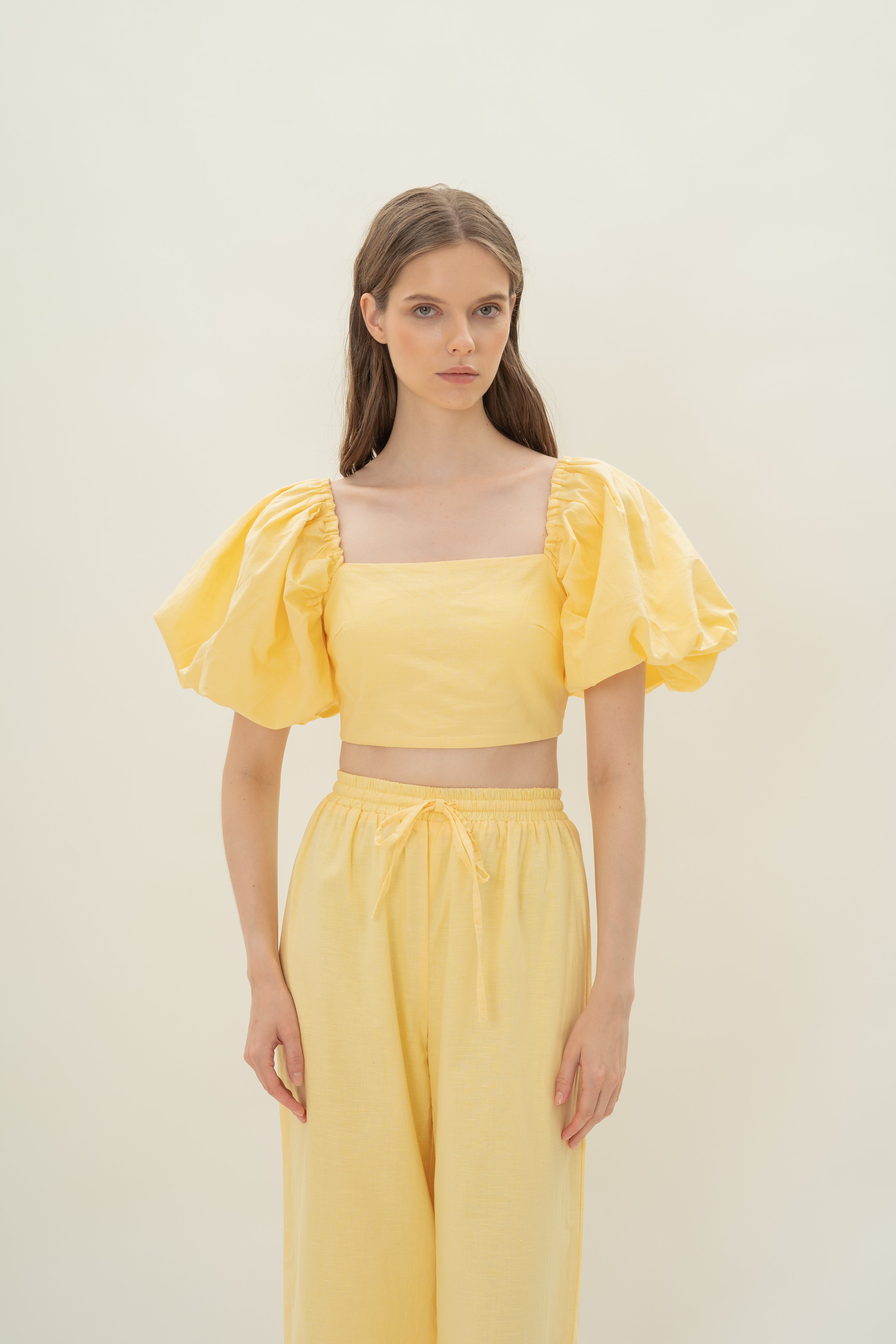 Lined Puffed Sleeve Padded Top in Lemon