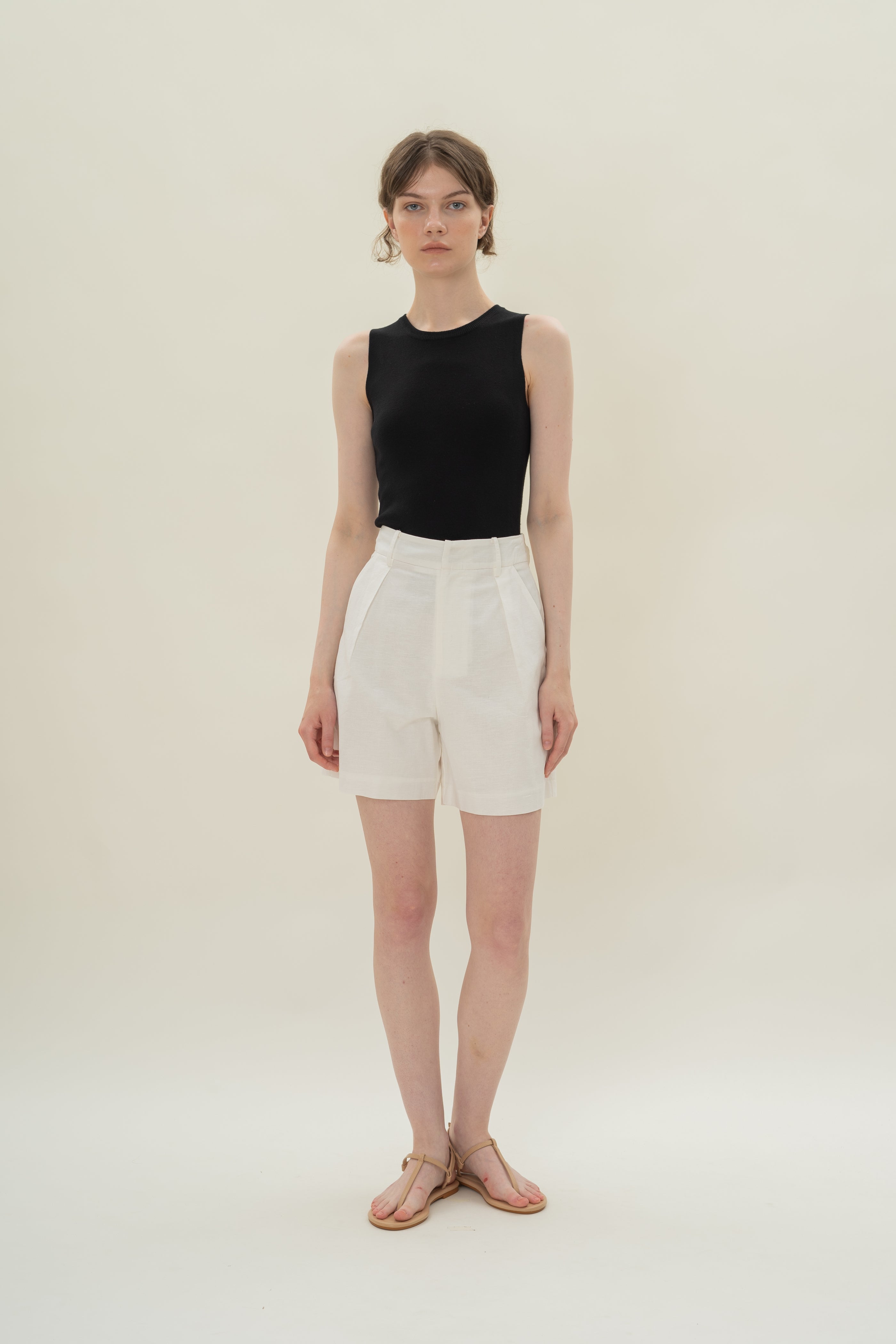 Pleated Linen Long Shorts in White