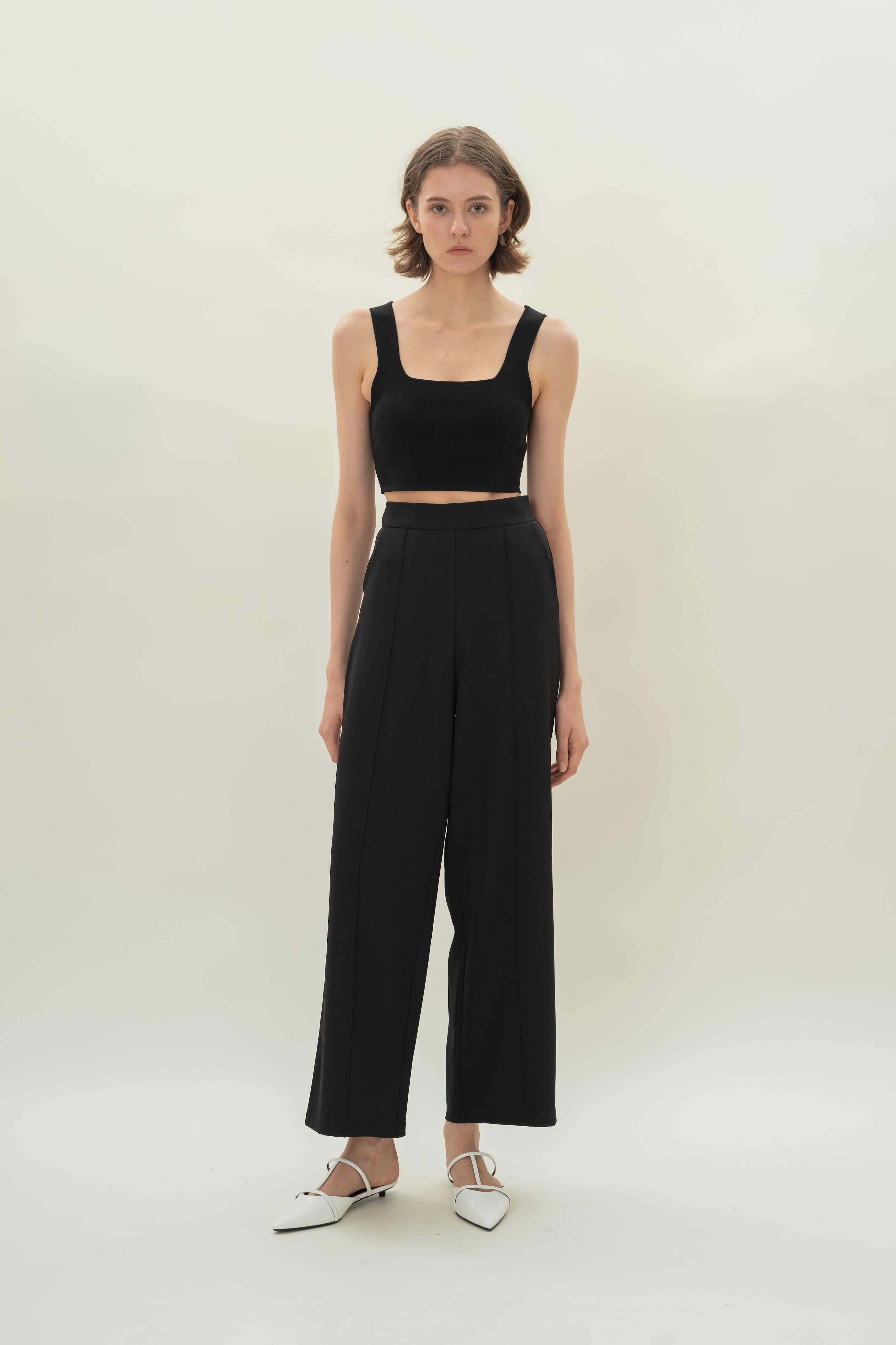 High Waisted Wide Legged Trousers w Foldlines in Black