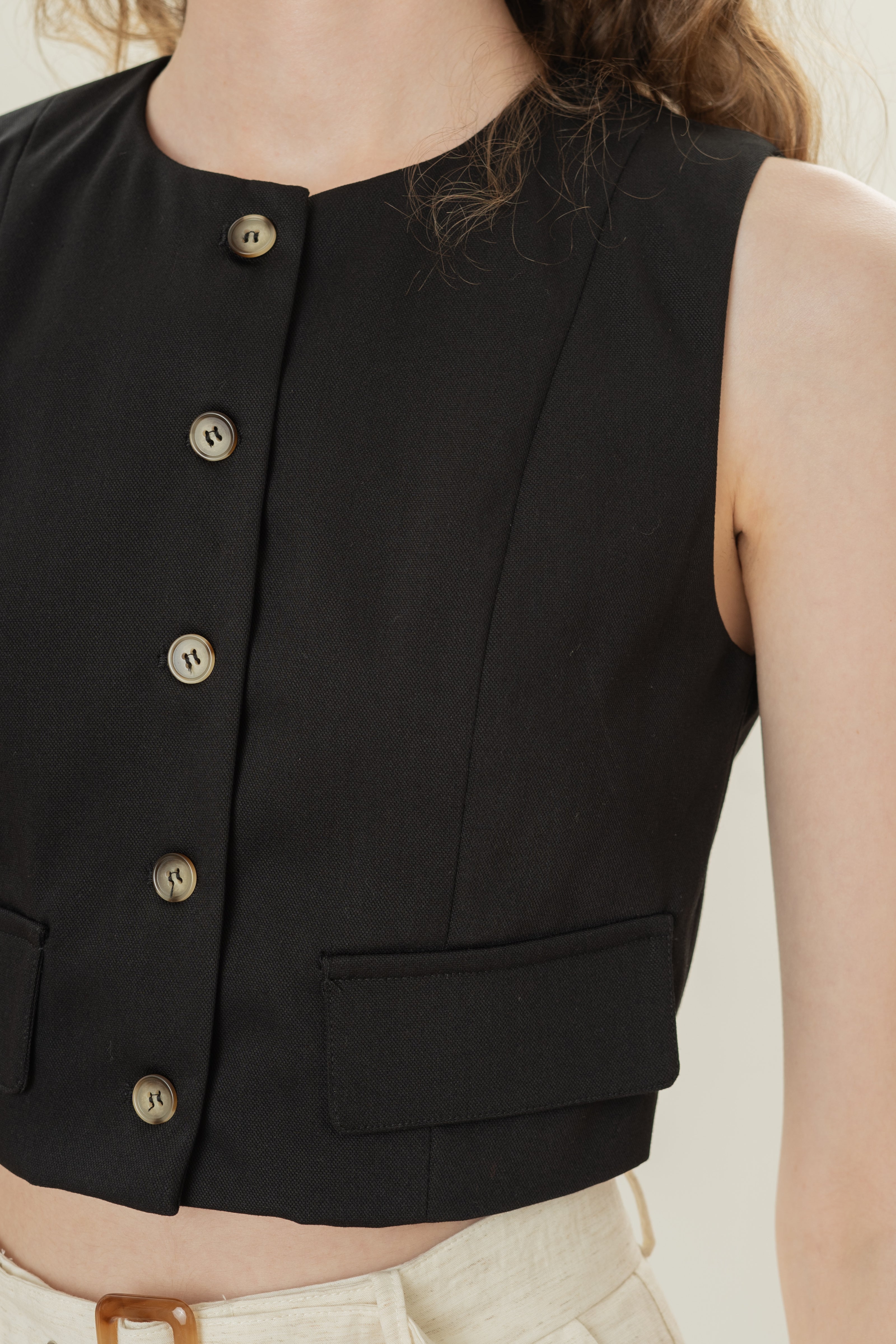 Collarless Sleeveless Top in Black