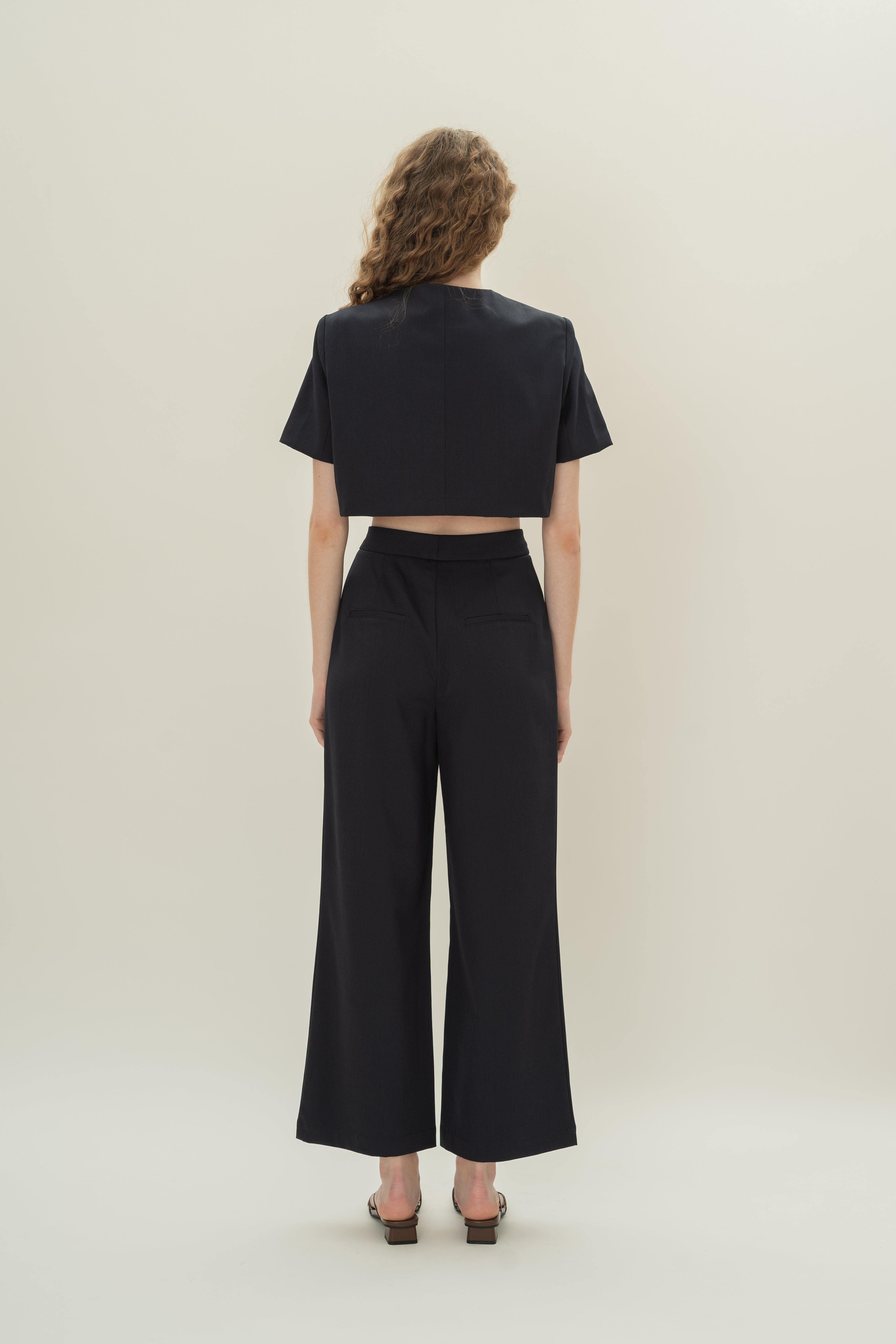 Collarless Short Sleeved Jacket in Midnight