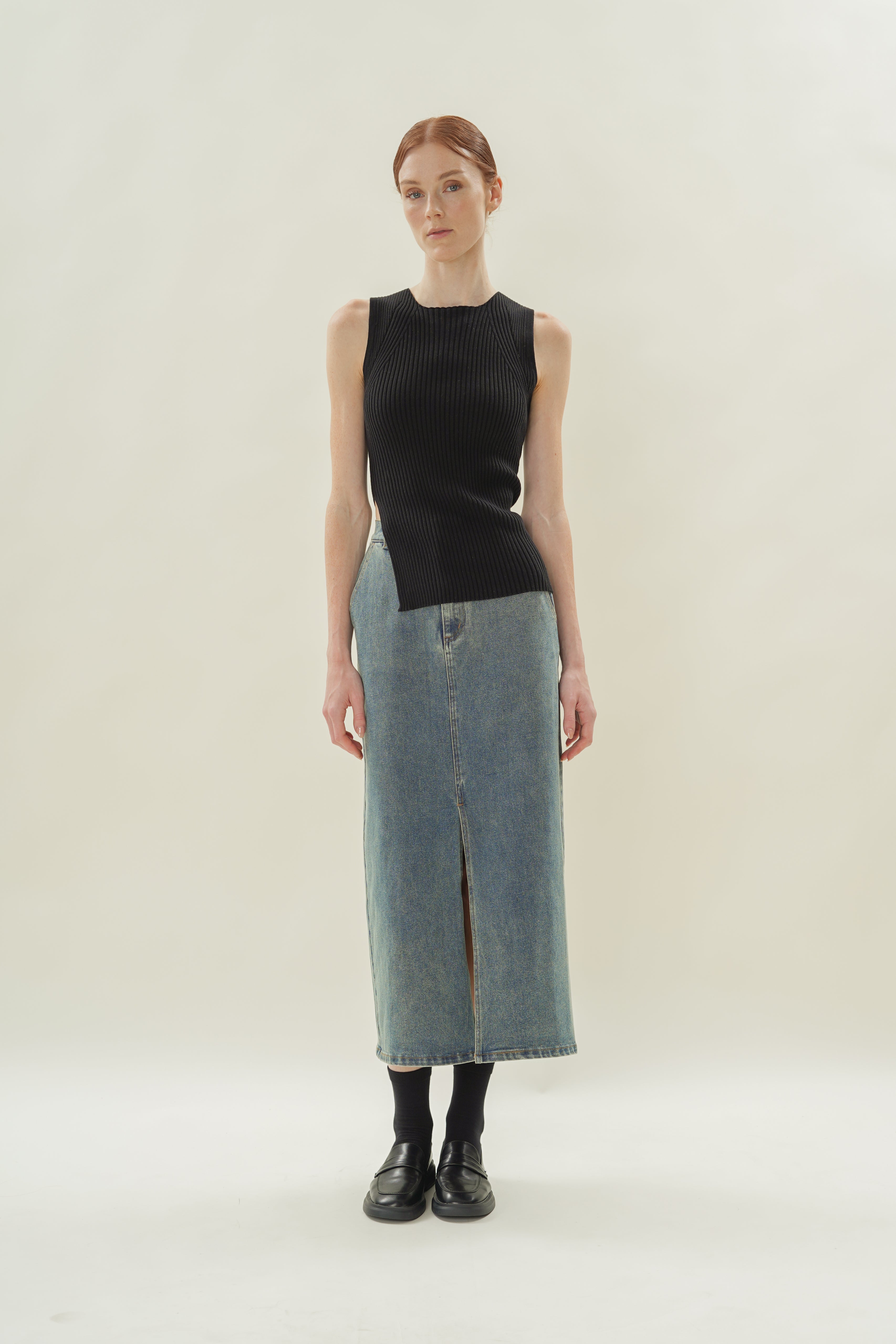 Sleeveless Rib Knit Top With Slit in Black