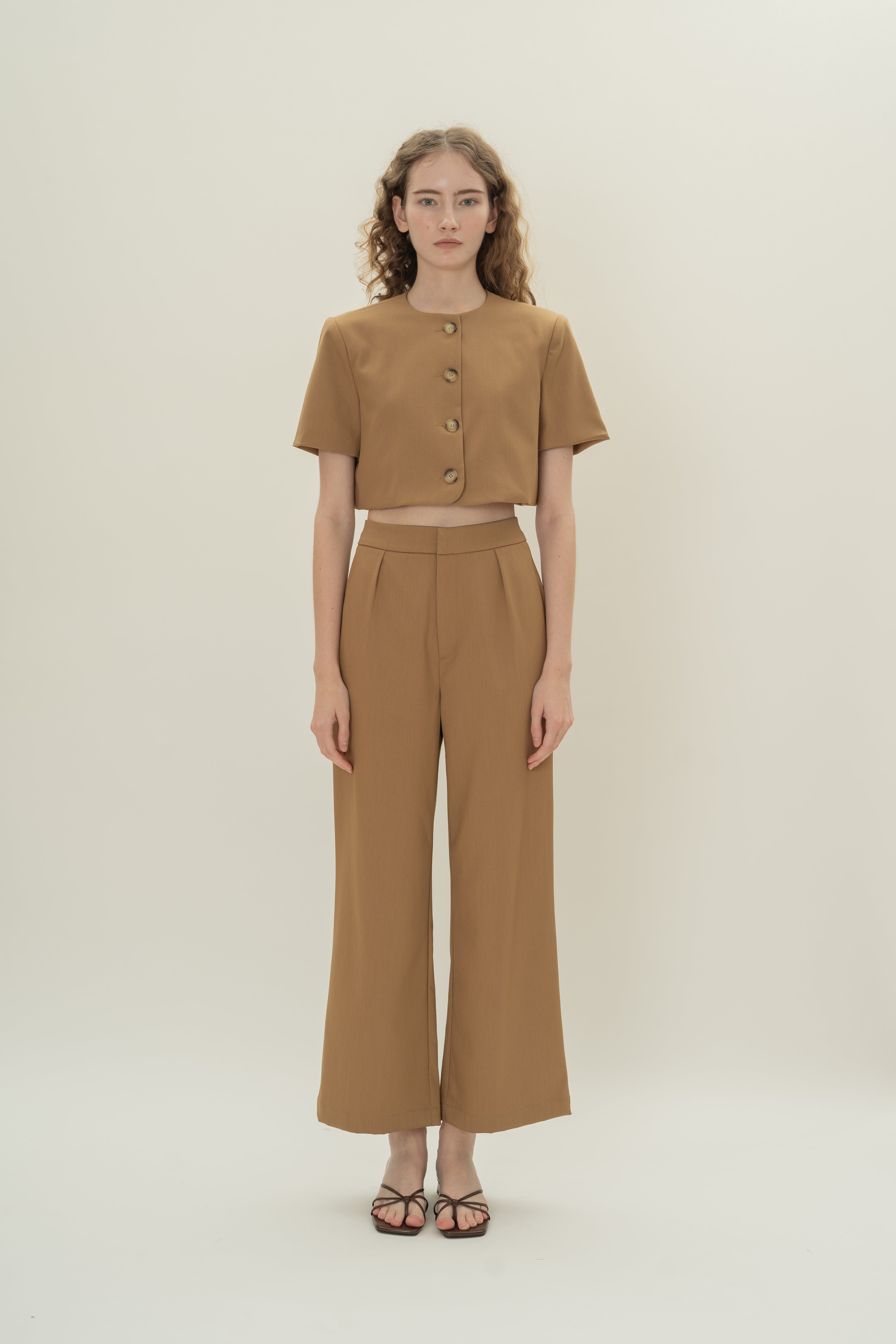 Collarless Short Sleeved Jacket in Camel