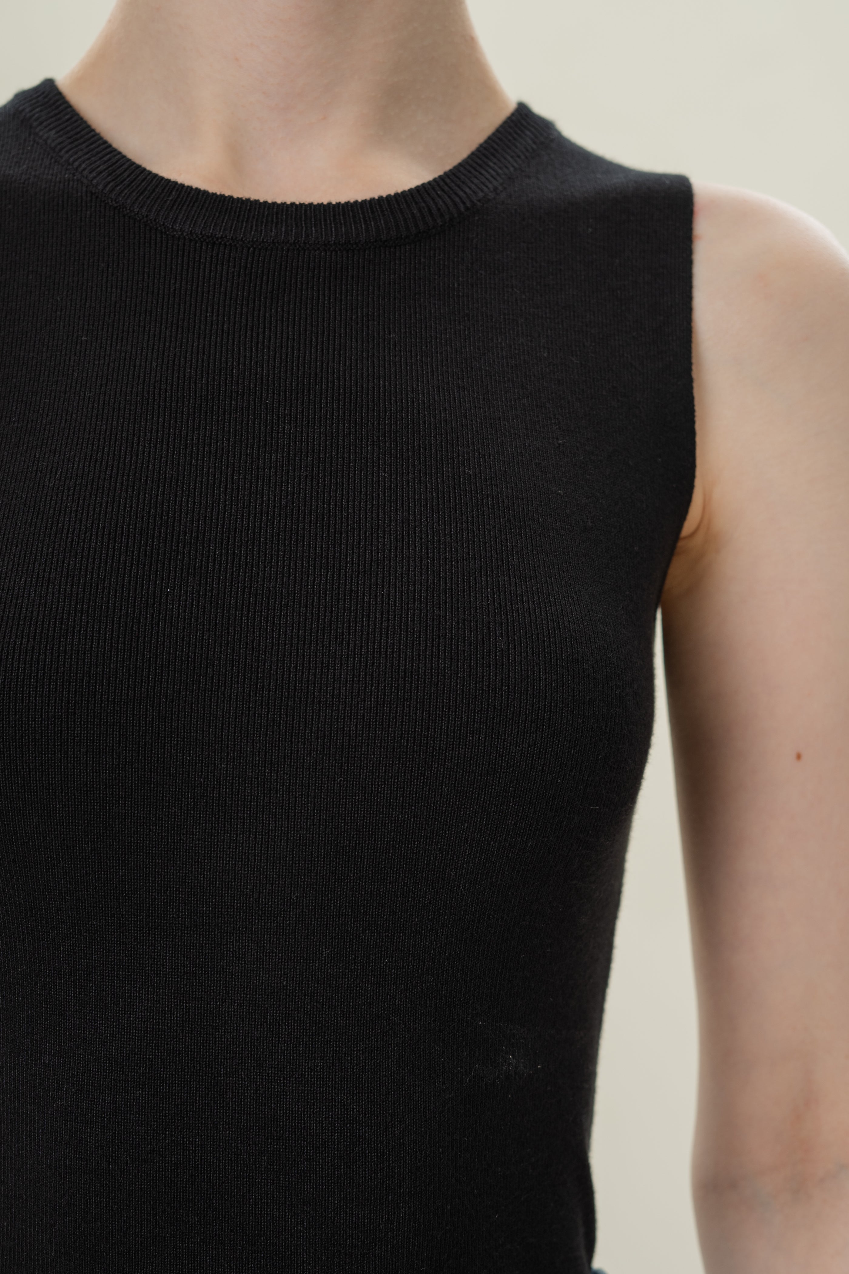 Sleeveless Knit Tank in Black