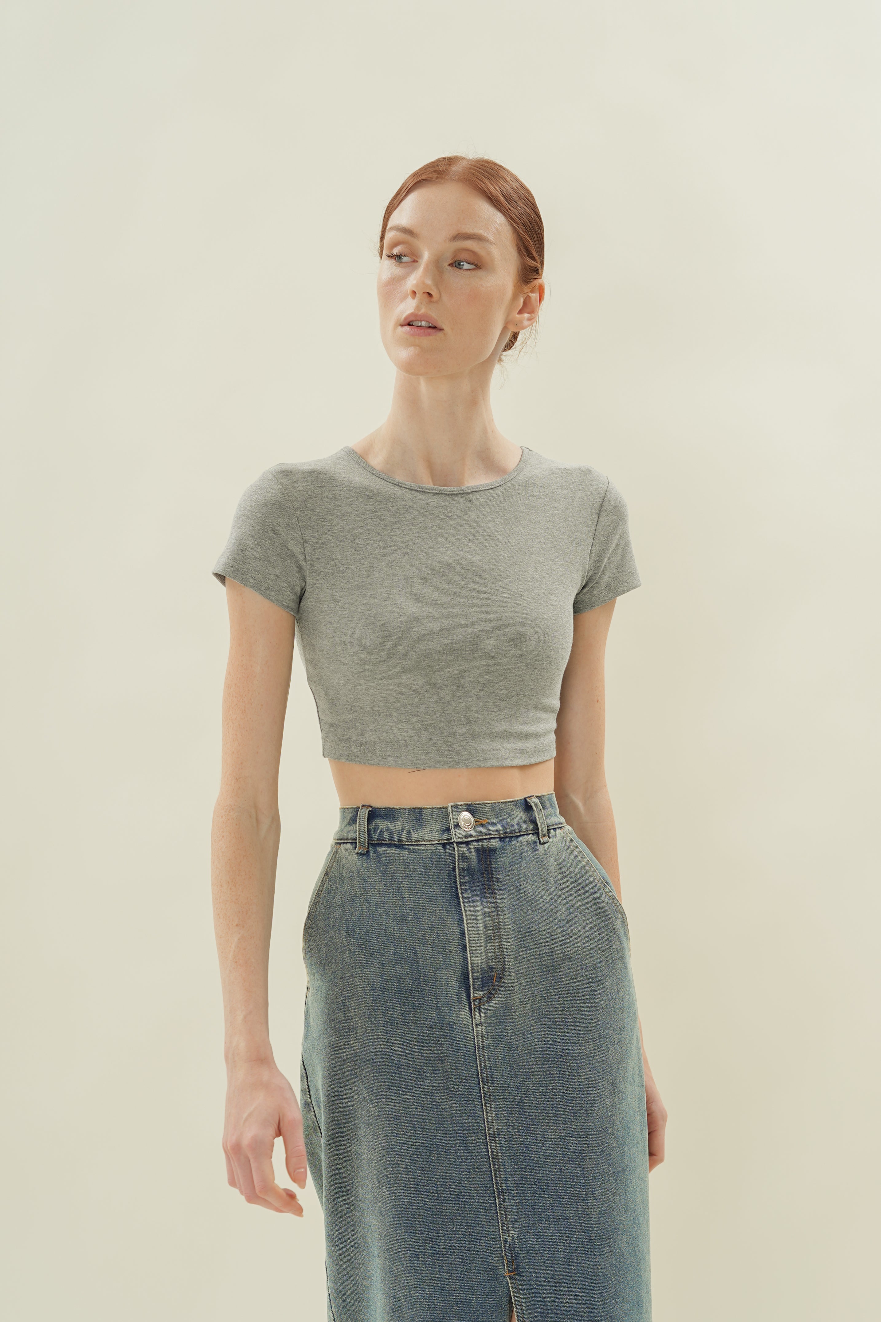 Stretch Cropped Mini Baby Tee in Heather Grey