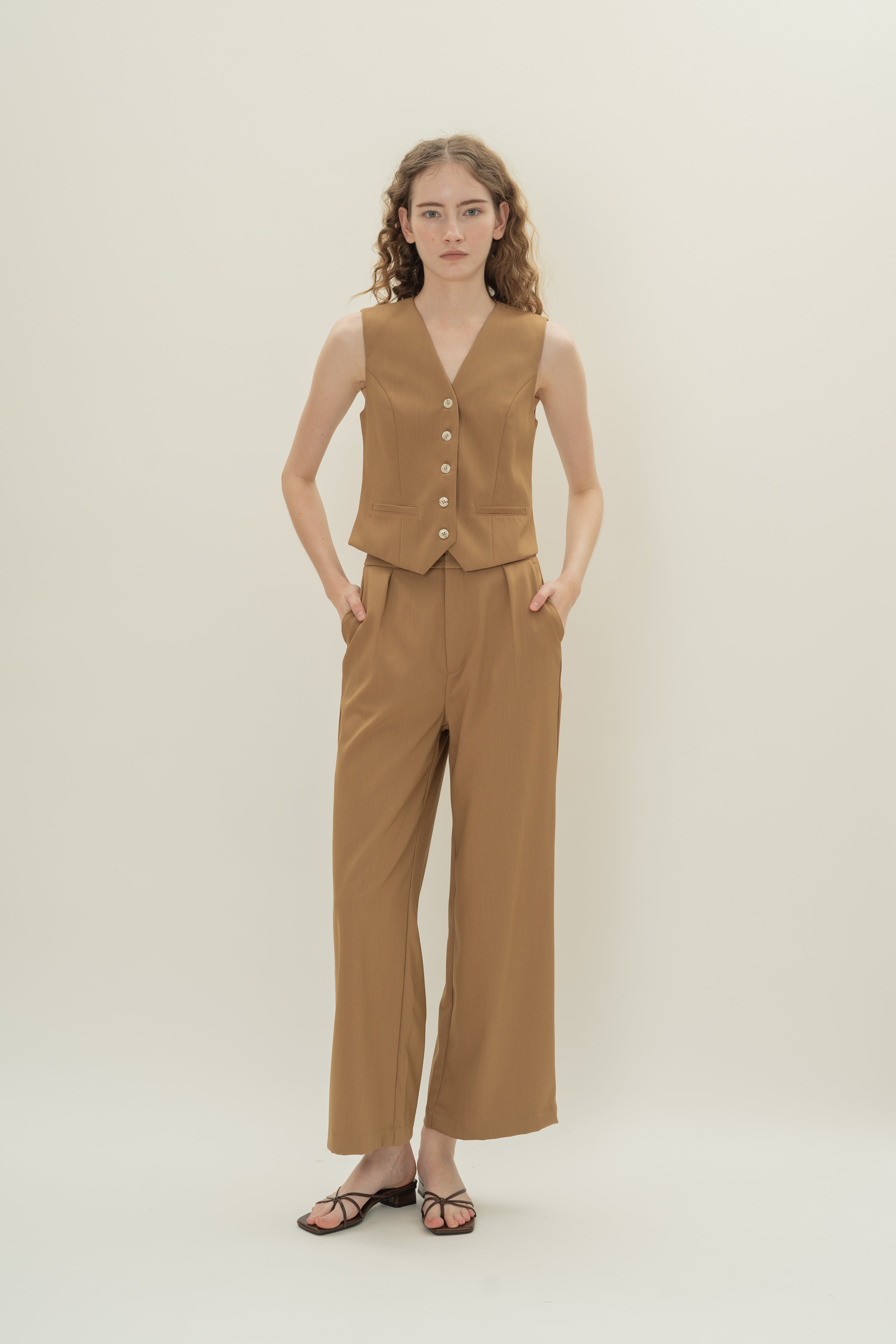Suiting Waistcoat in Camel