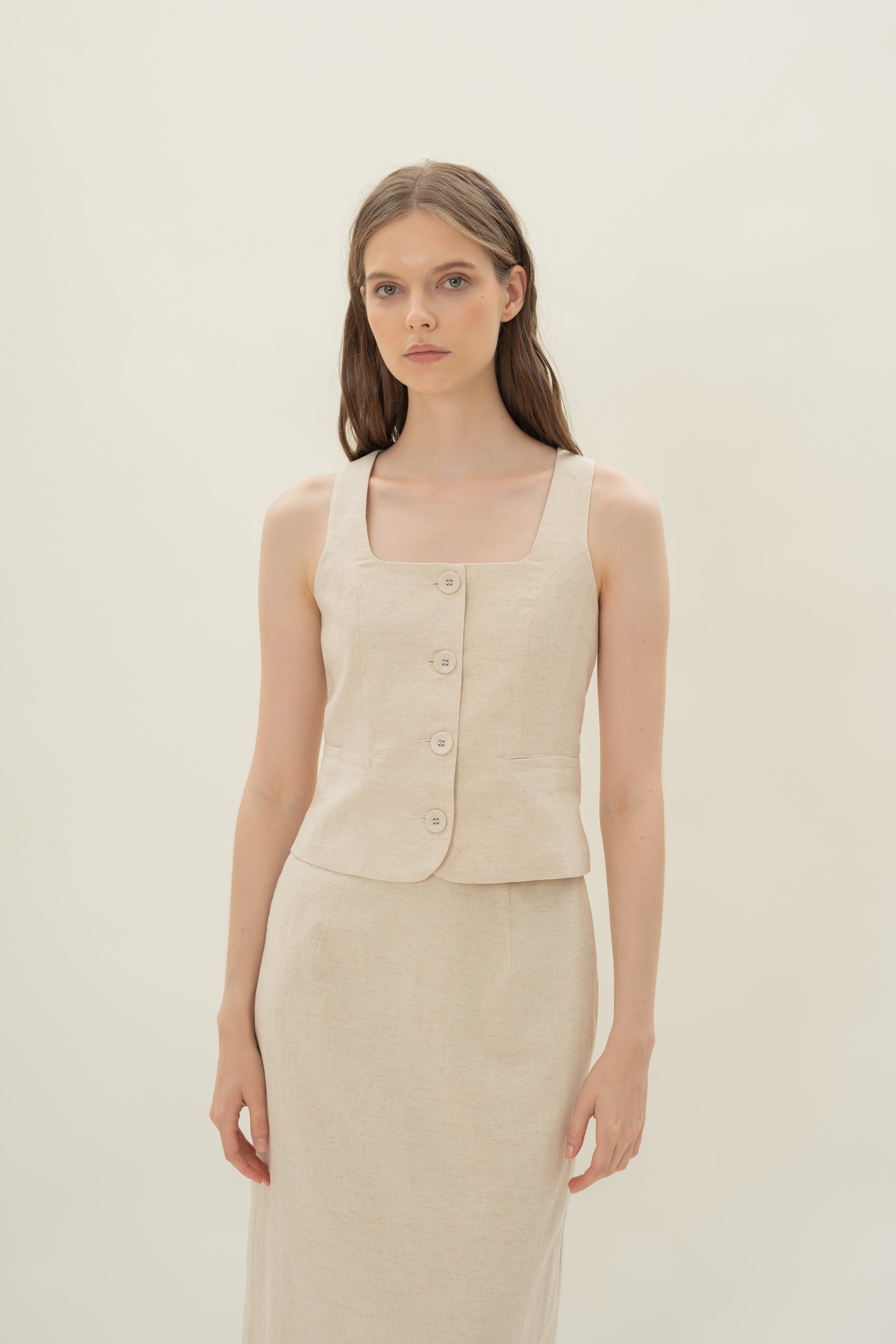 Straight Neck Waistcoat in Natural