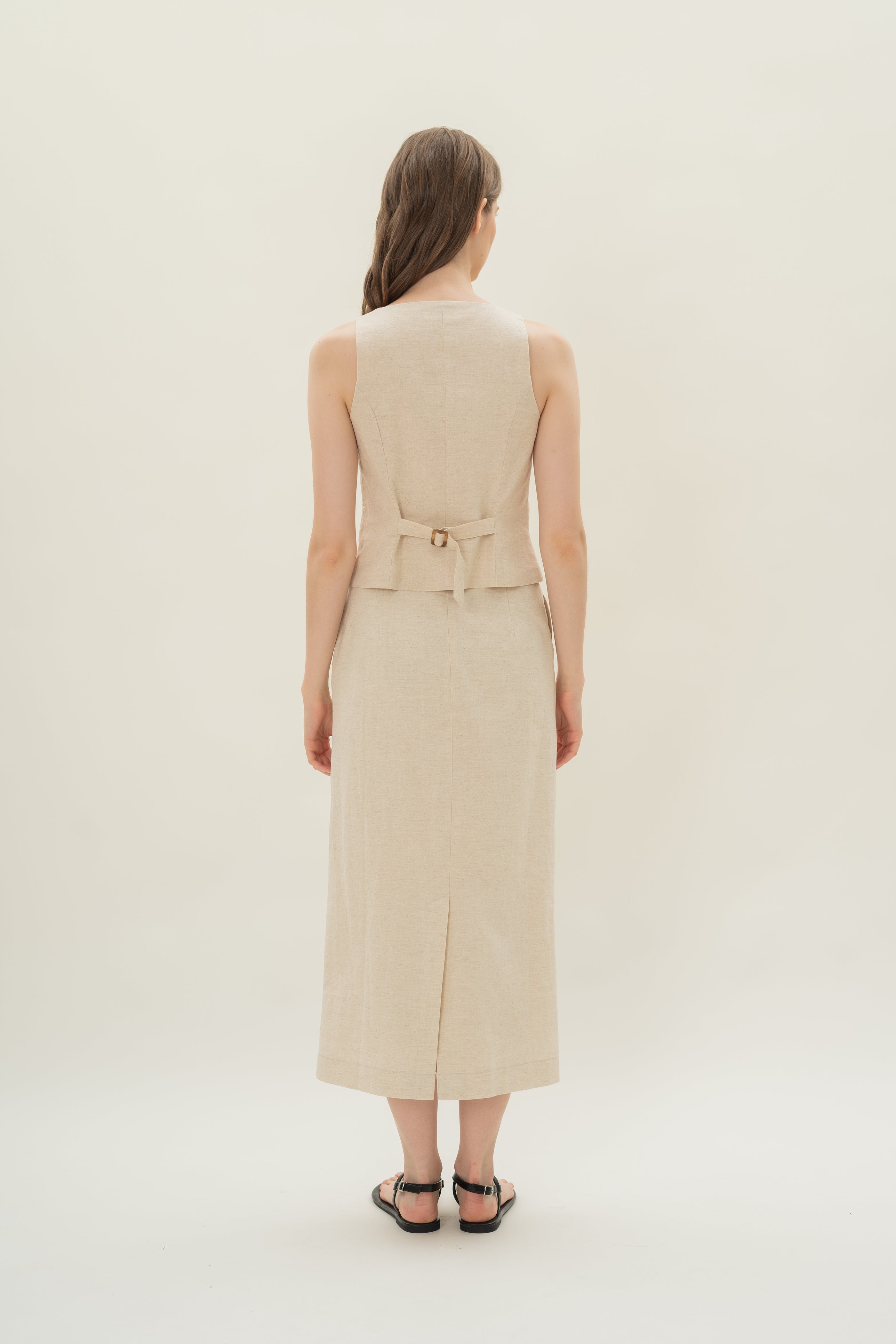 Straight Neck Waistcoat in Natural