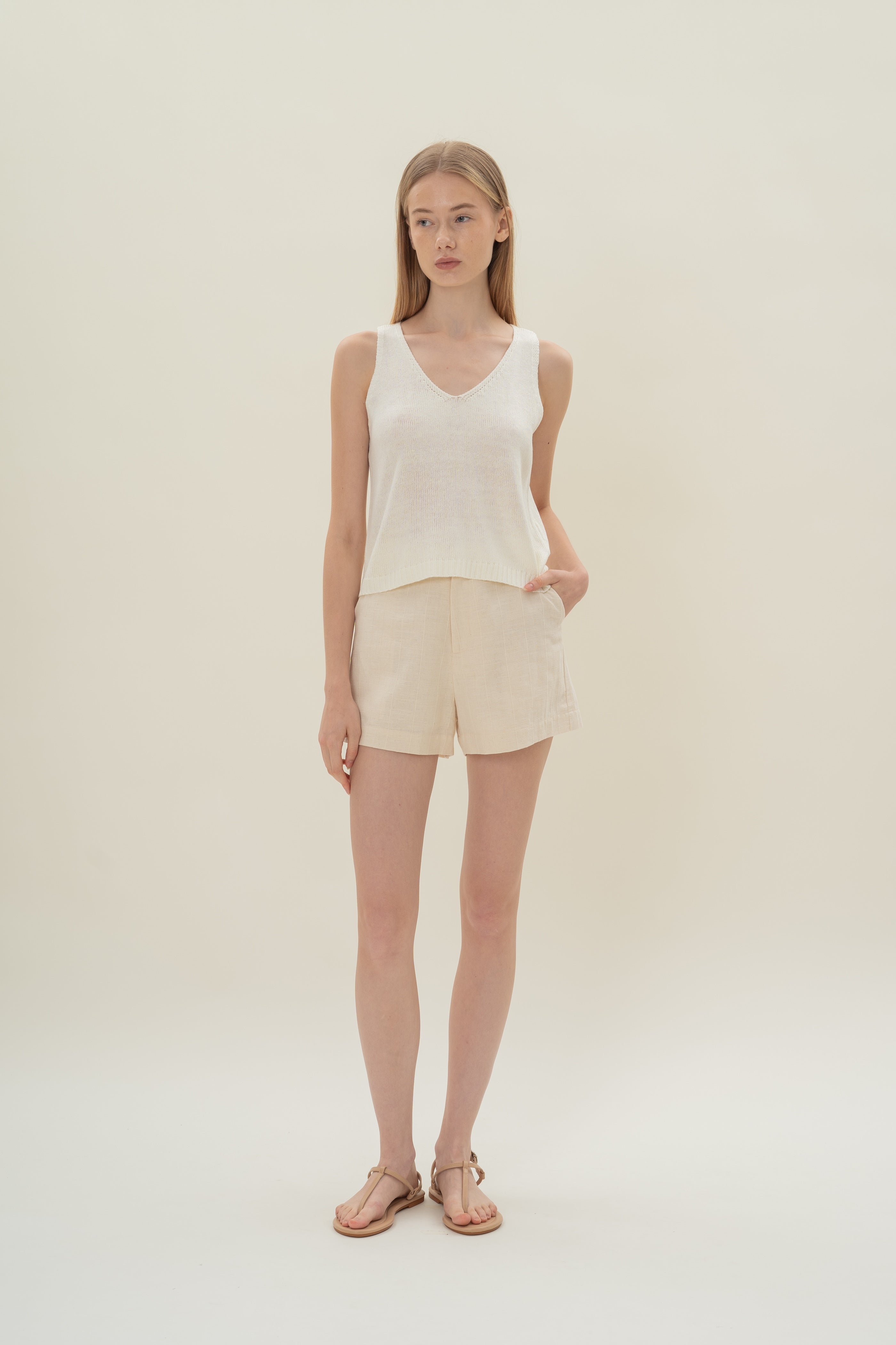 Casual Linen Shorts in Natural
