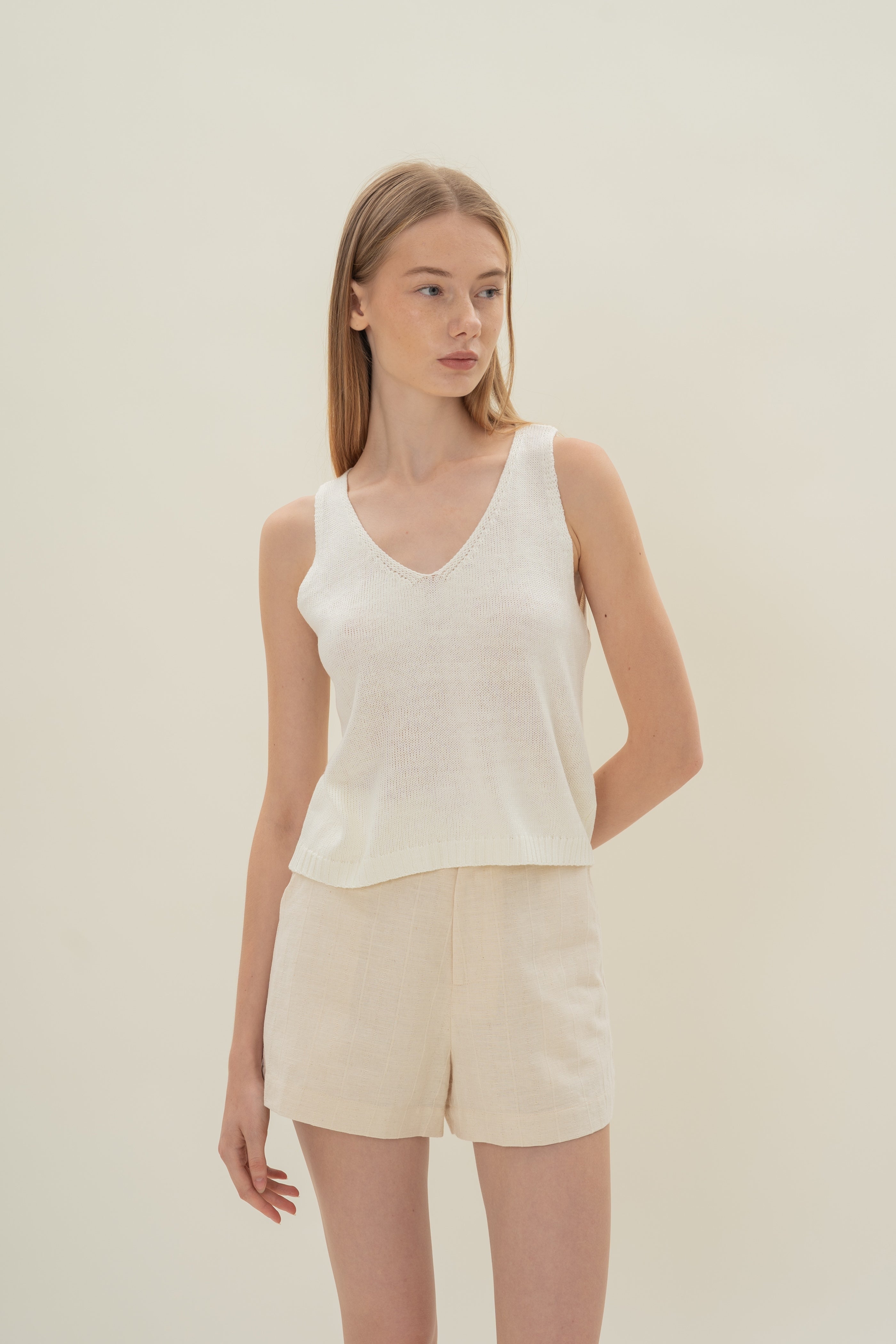 Casual Linen Shorts in Natural