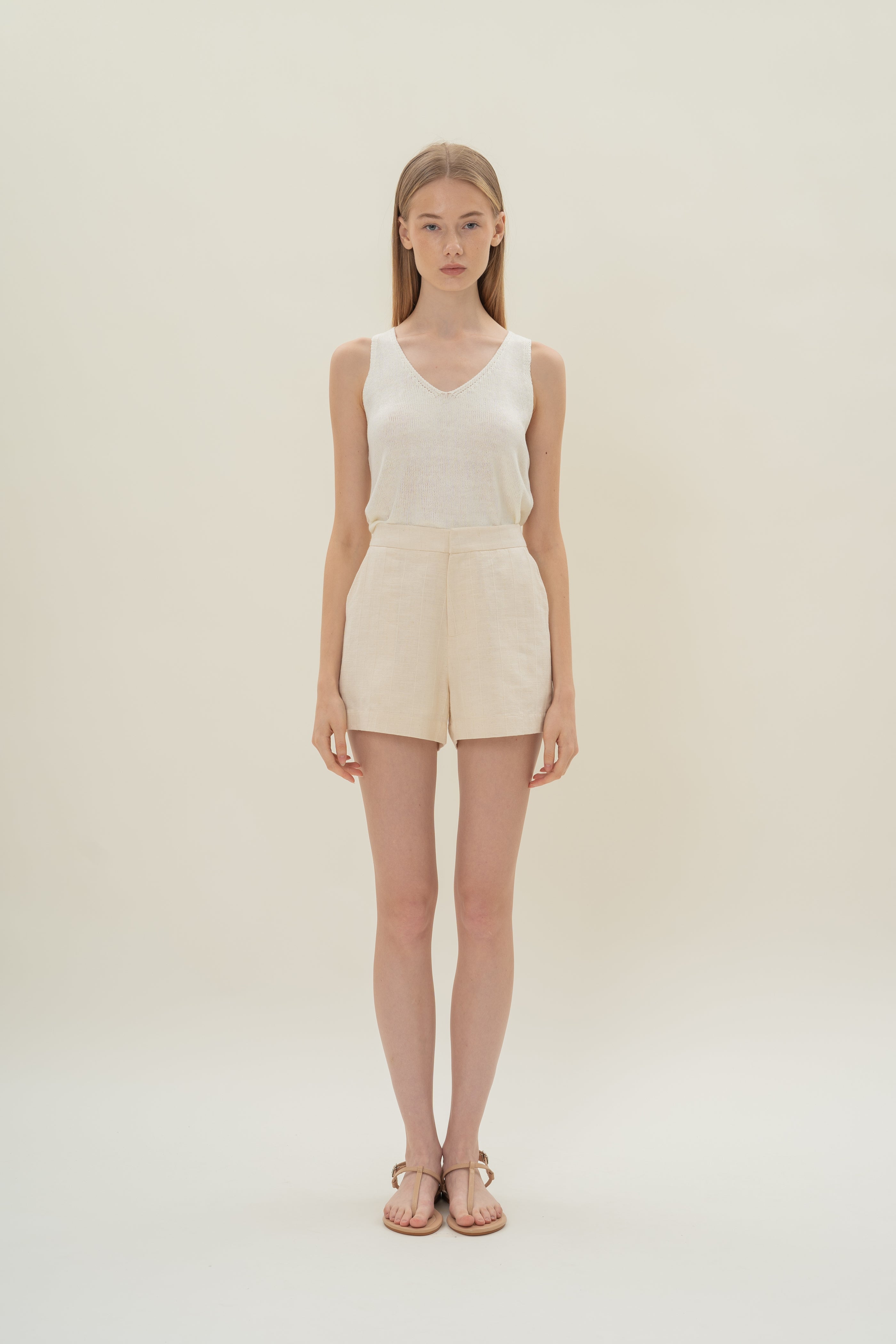 Casual Linen Shorts in Natural