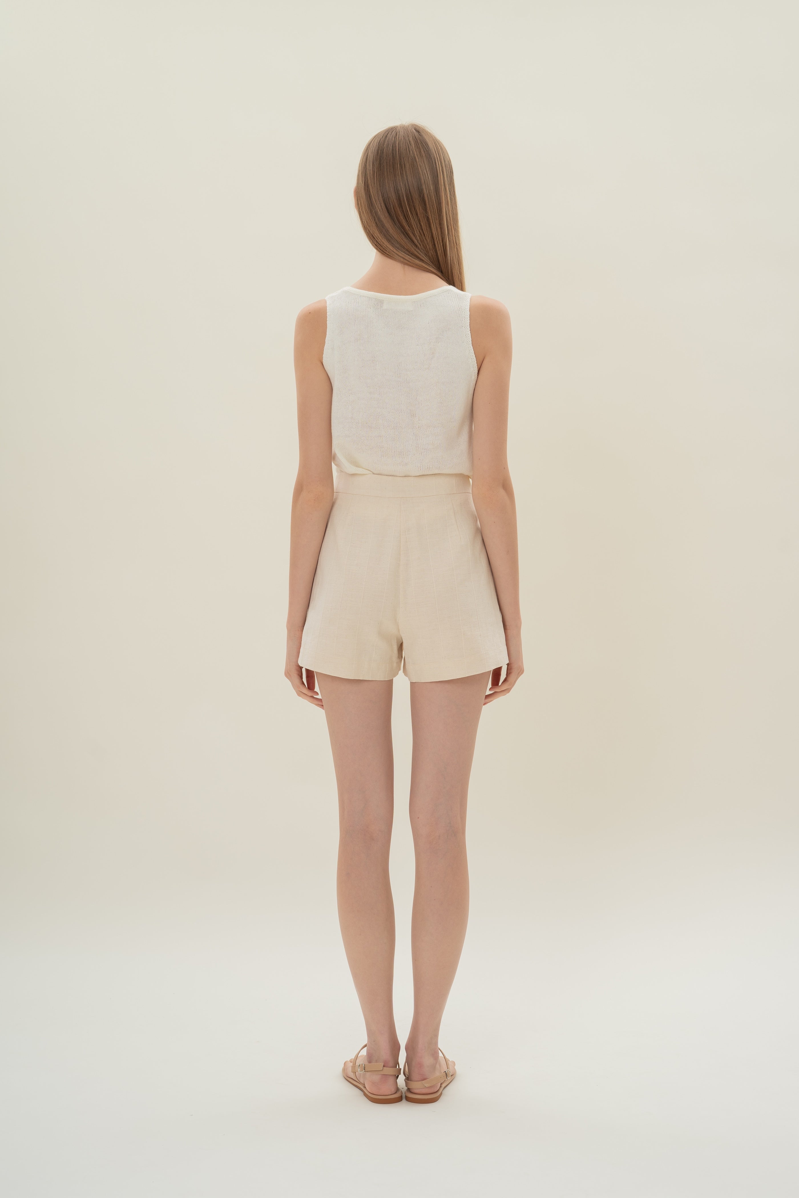 Casual Linen Shorts in Natural