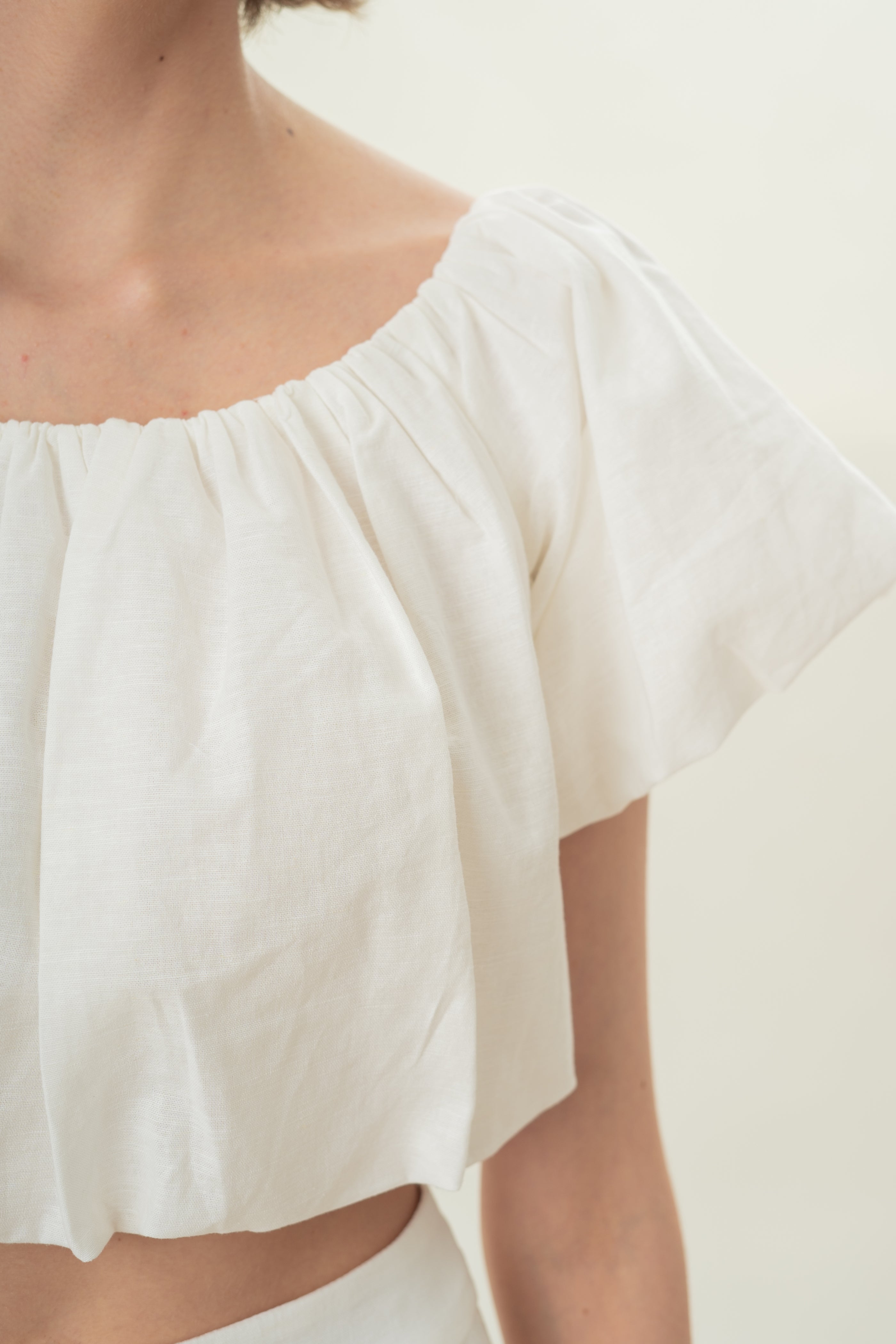 Puff Sleeve Off Shoulder Bubble Top in White