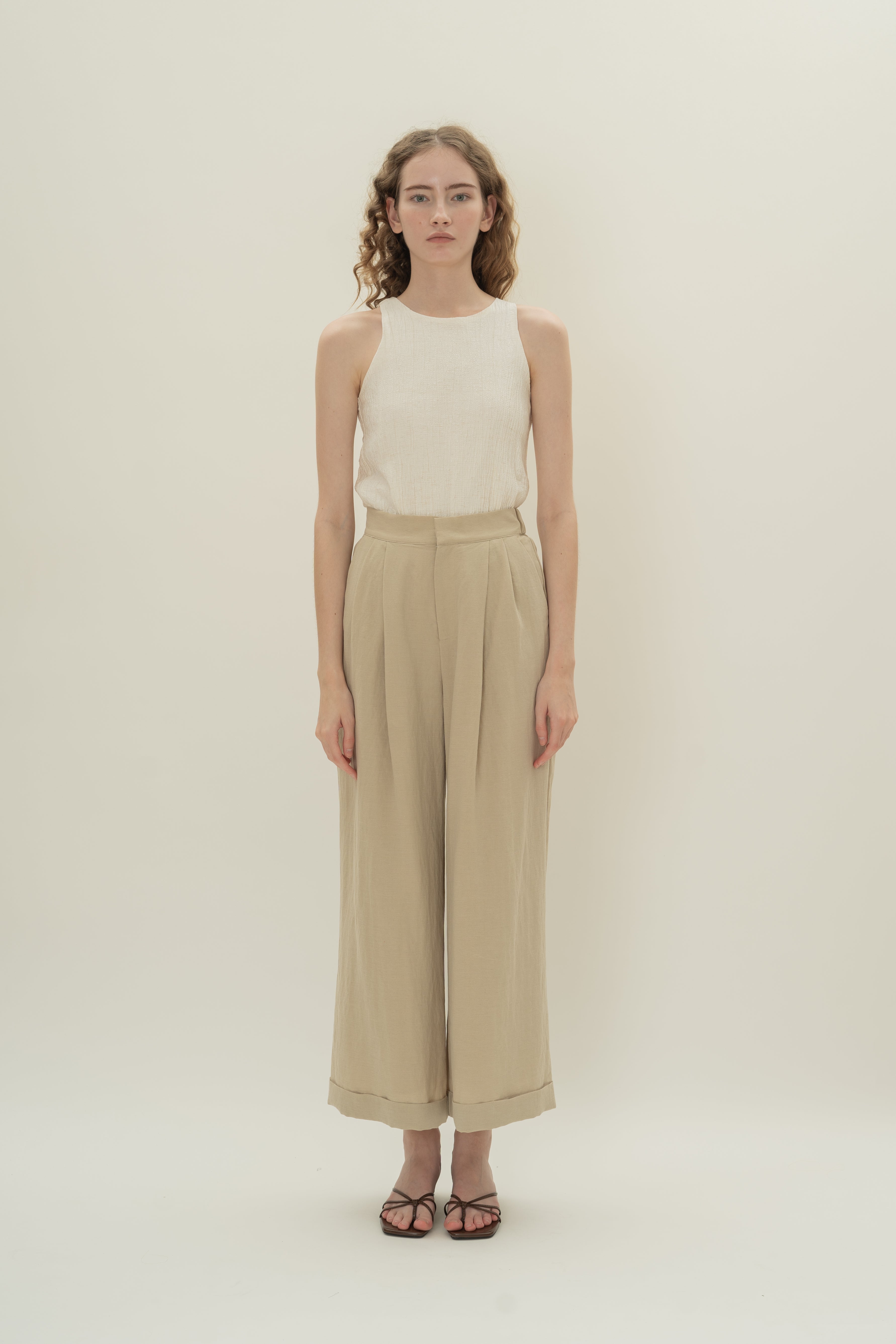 Wide-Leg Pleated Pants in Khaki