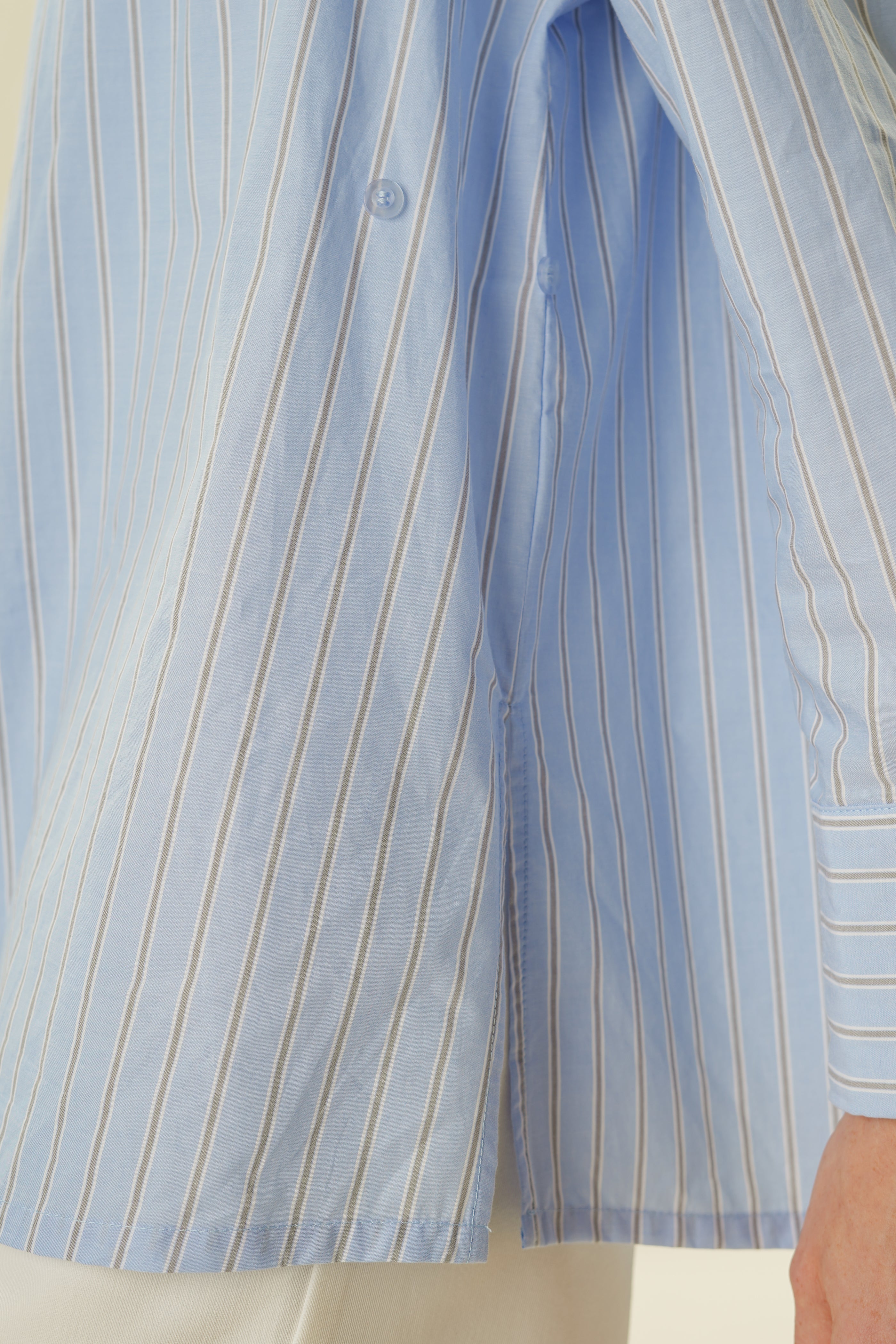 Oversized Wrap Shirt in Cotton Light Blue Stripes