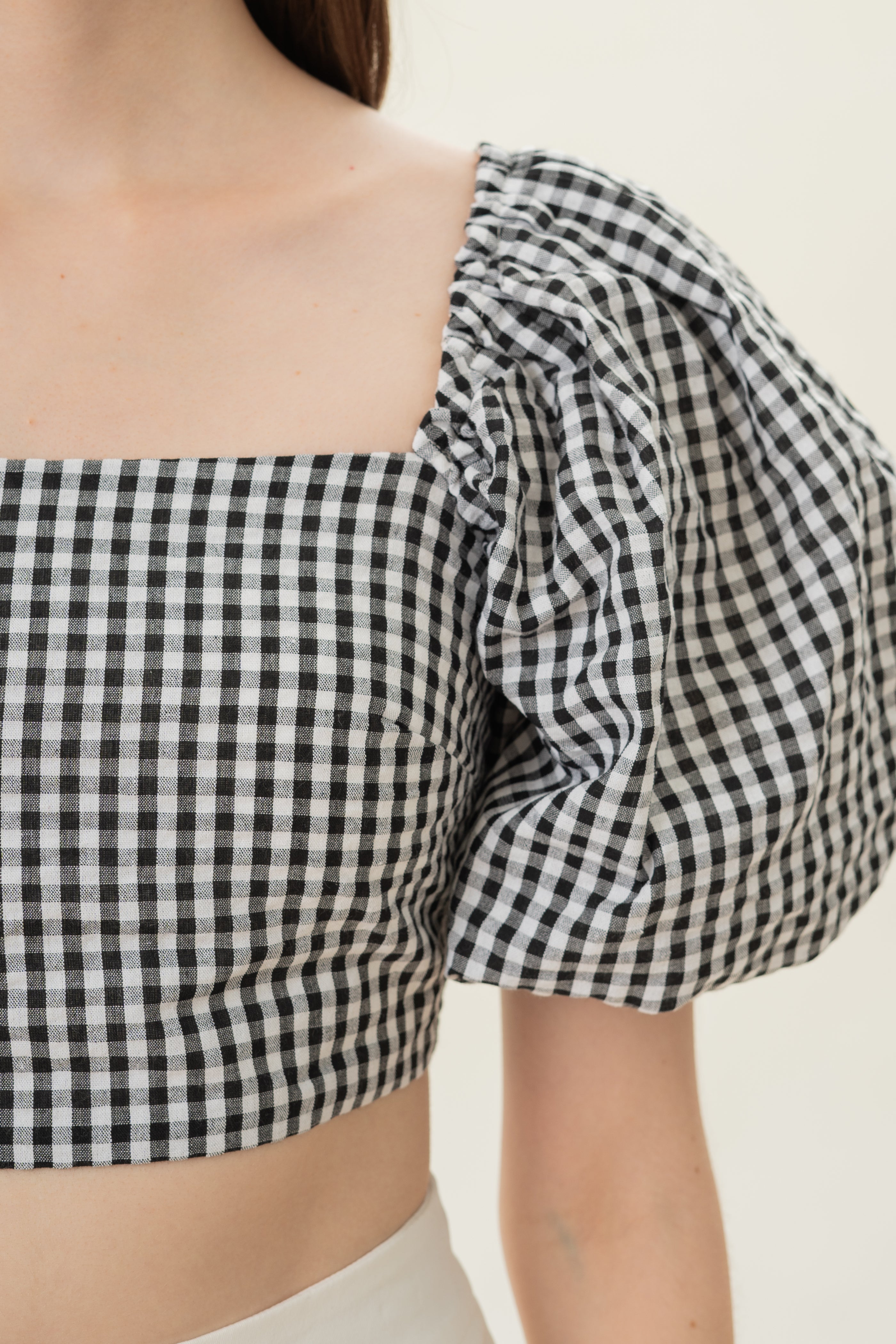 Cotton Puffed Sleeve Padded Top in Black Gingham