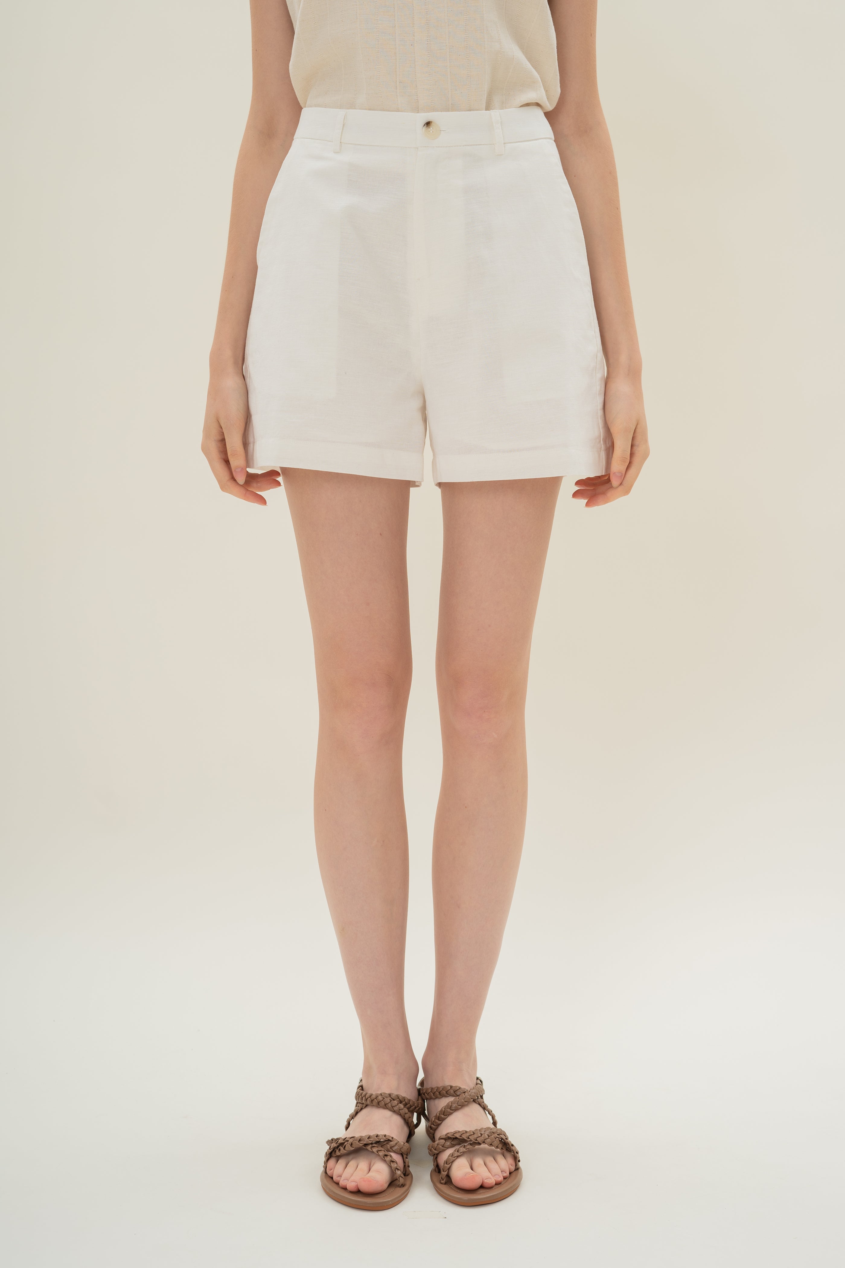 Tailored Shorts in White