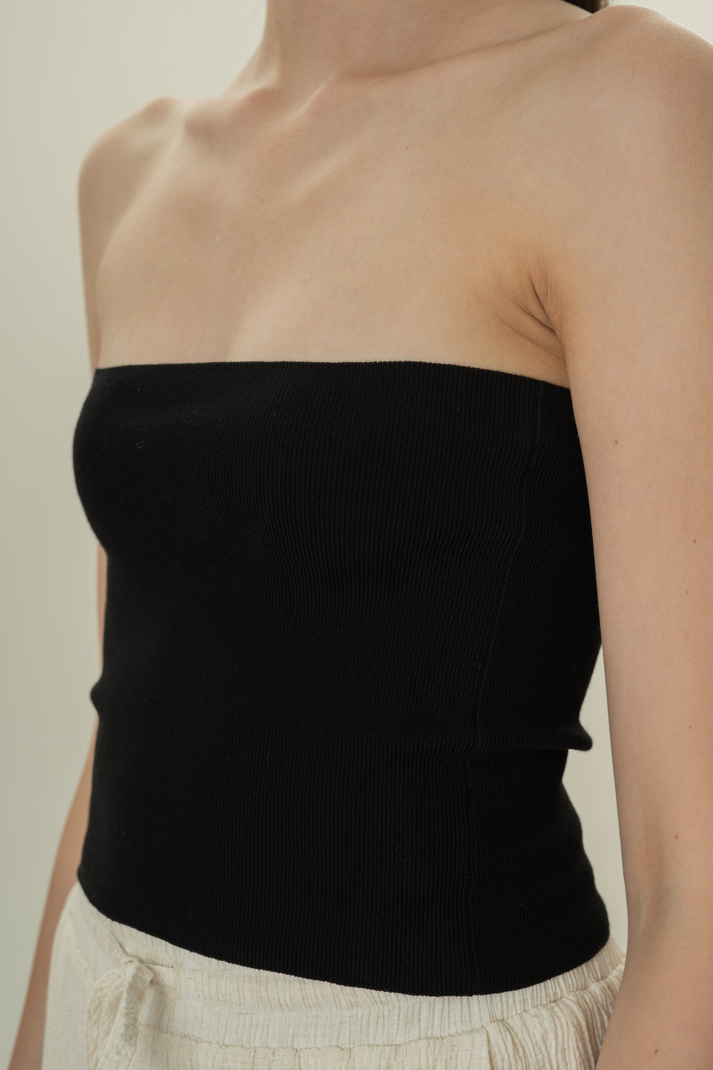Knitted Bandeau in Black