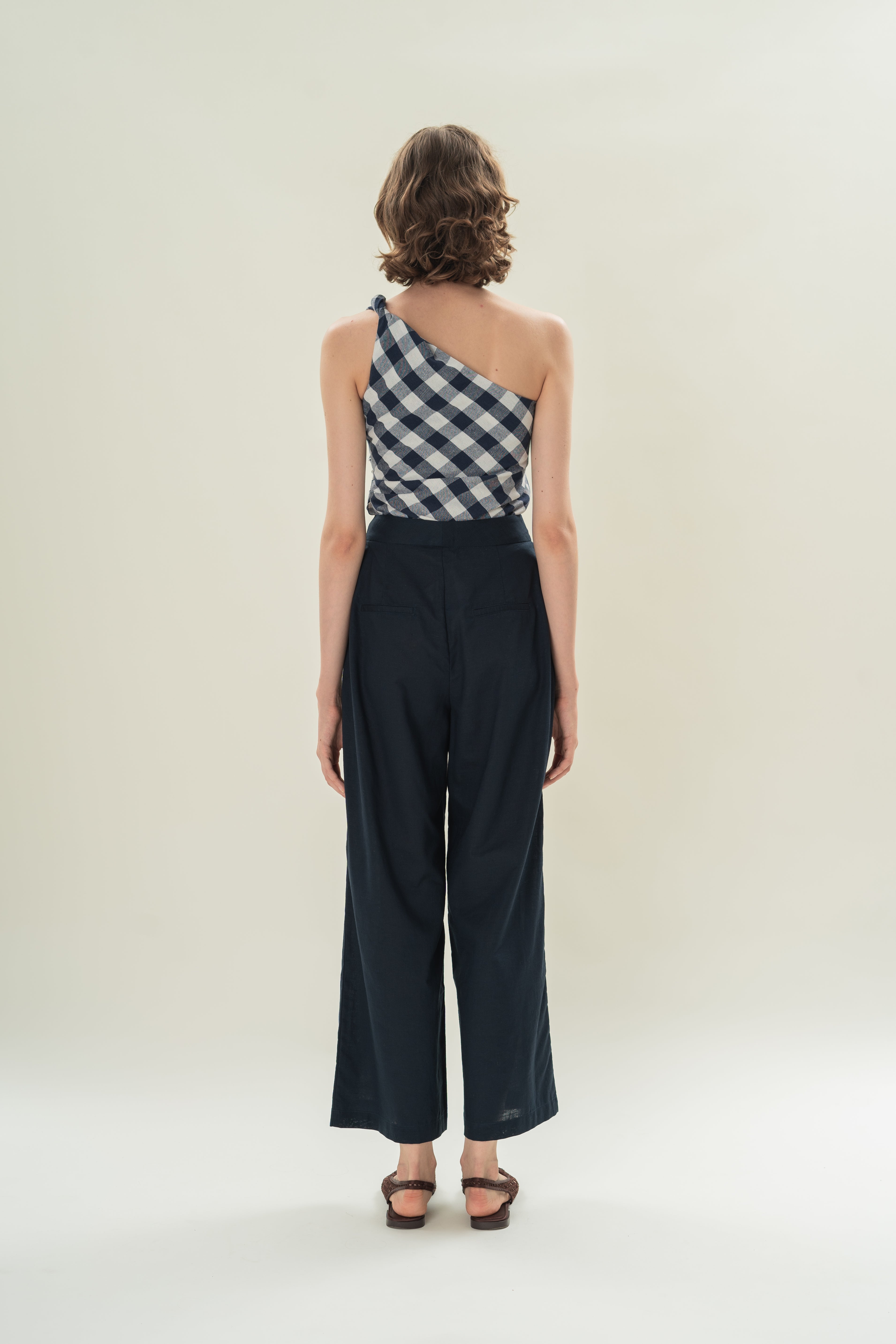 Textured Linen Pleated Trousers in Midnight