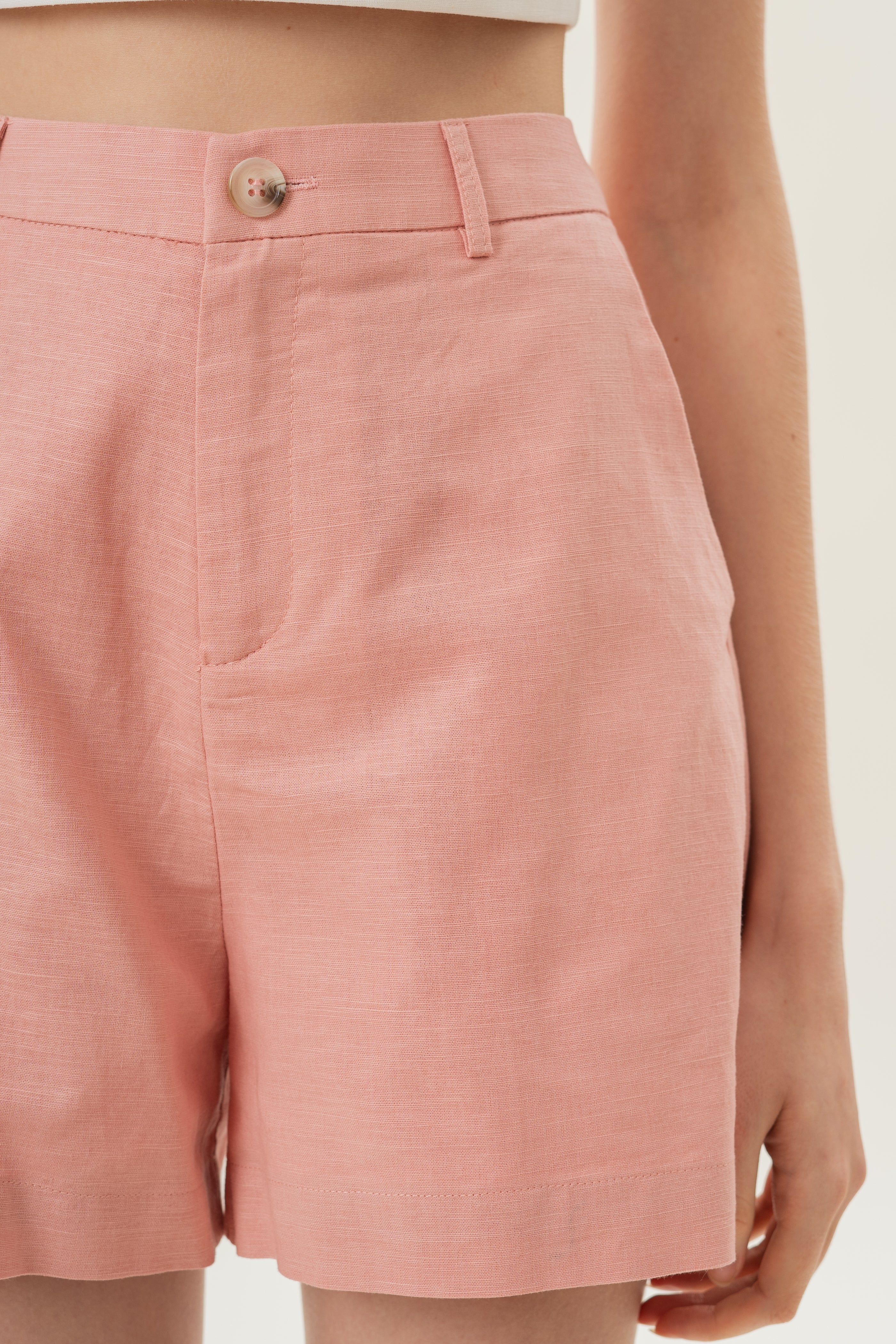 Tailored Shorts in Tea Rose