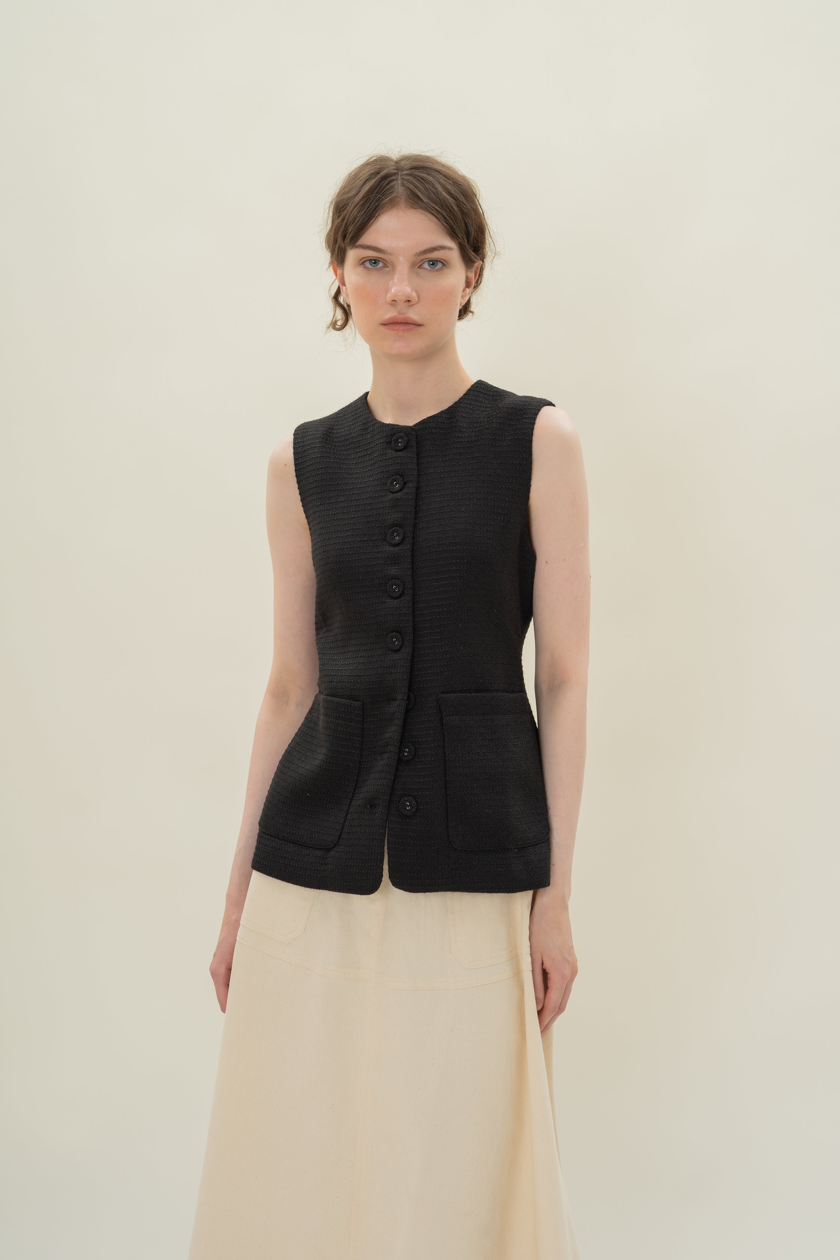 Textured Long Round Neck Waistcoat in Tweed Black with Detachable Bow